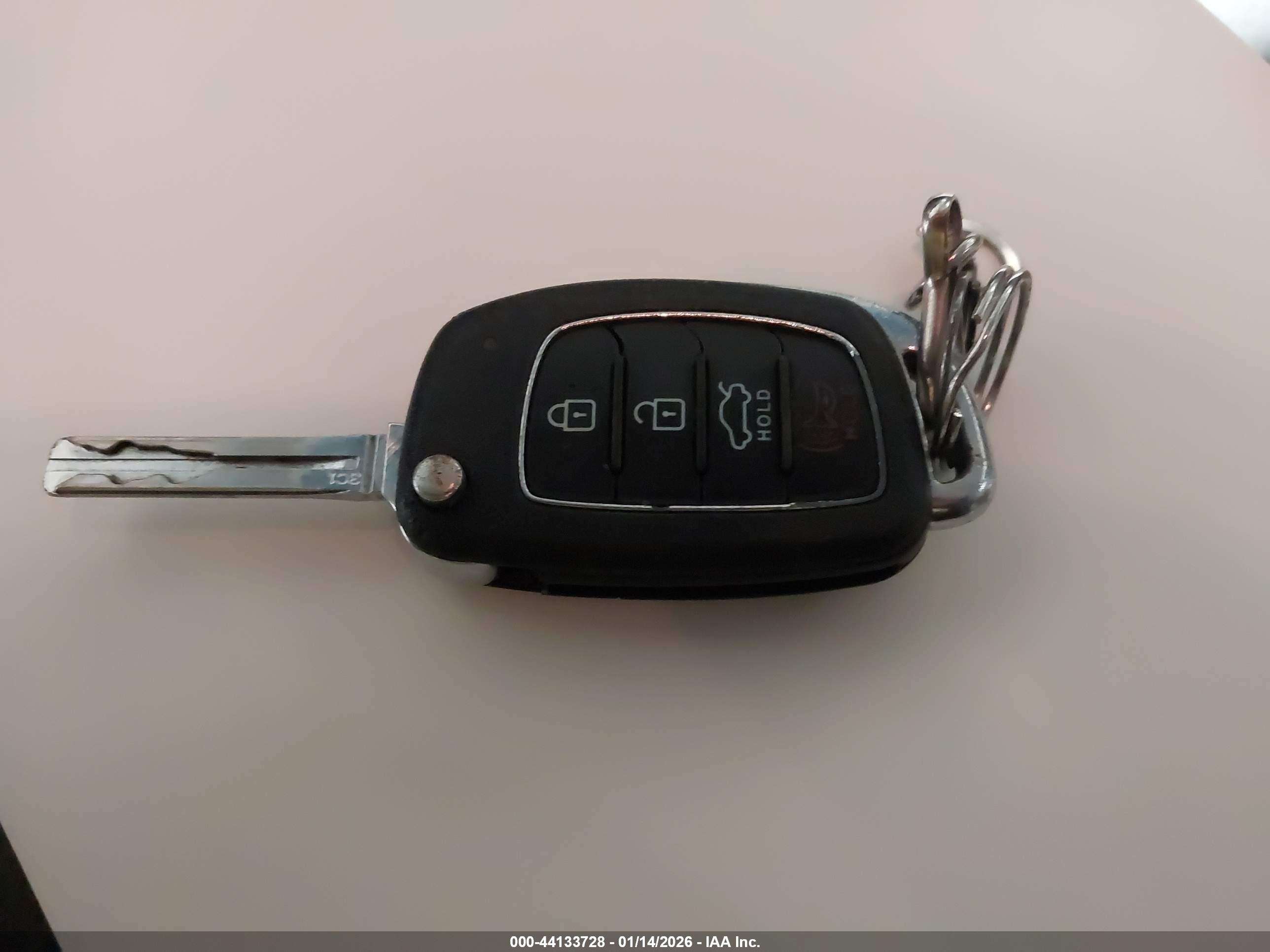 HYUNDAI SONATA image 11