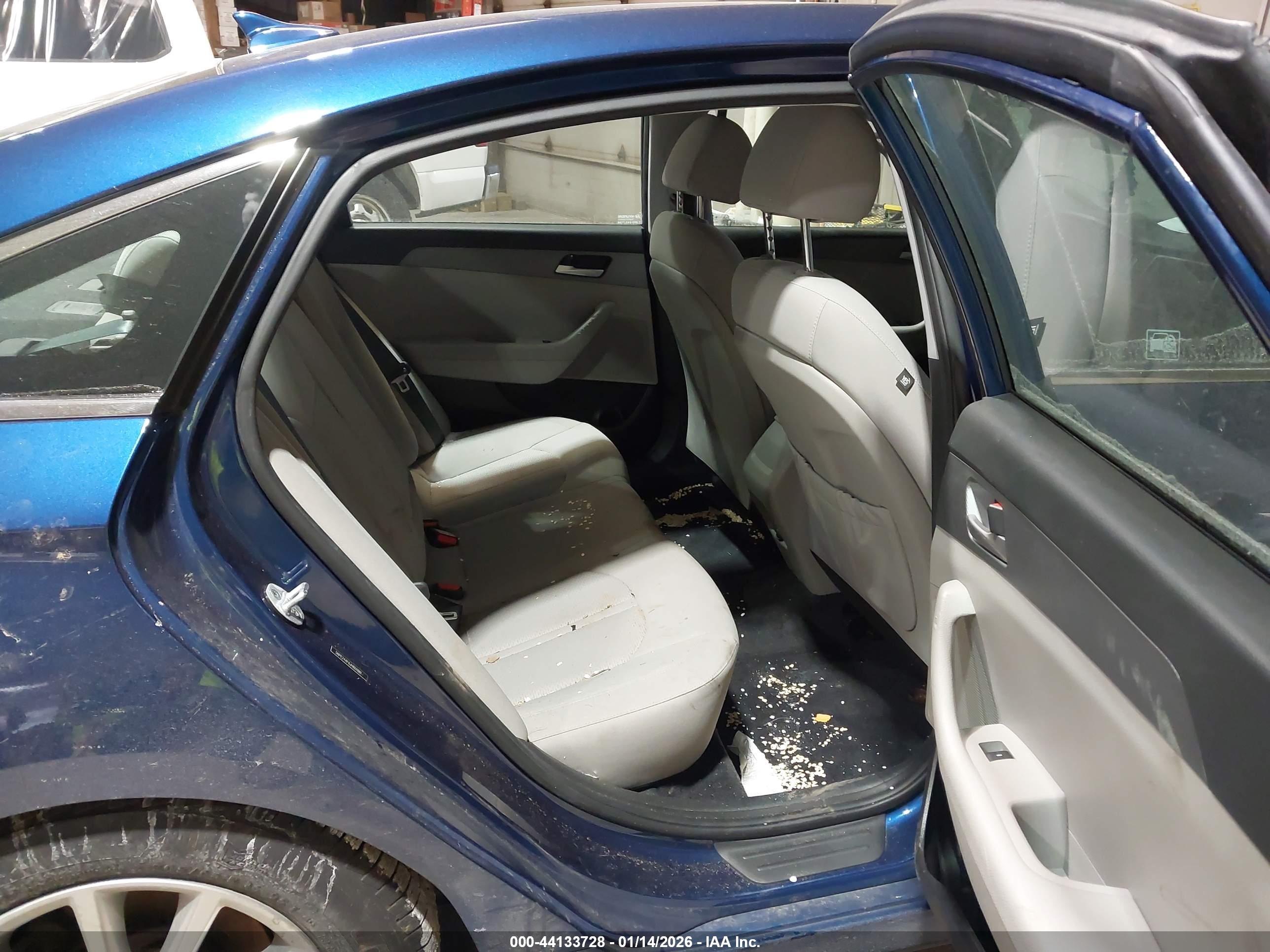 HYUNDAI SONATA image 8
