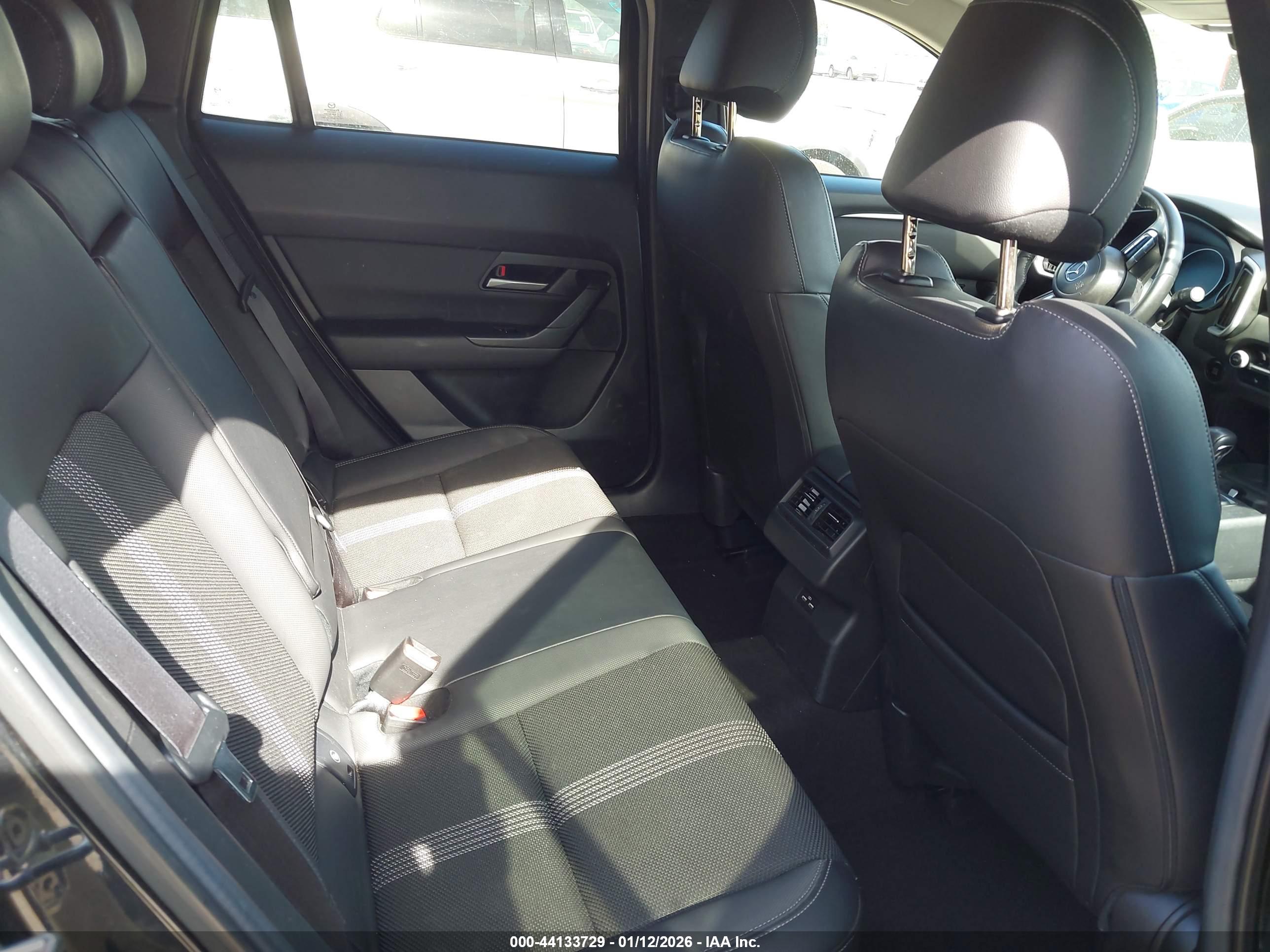 MAZDA CX-50 image 8