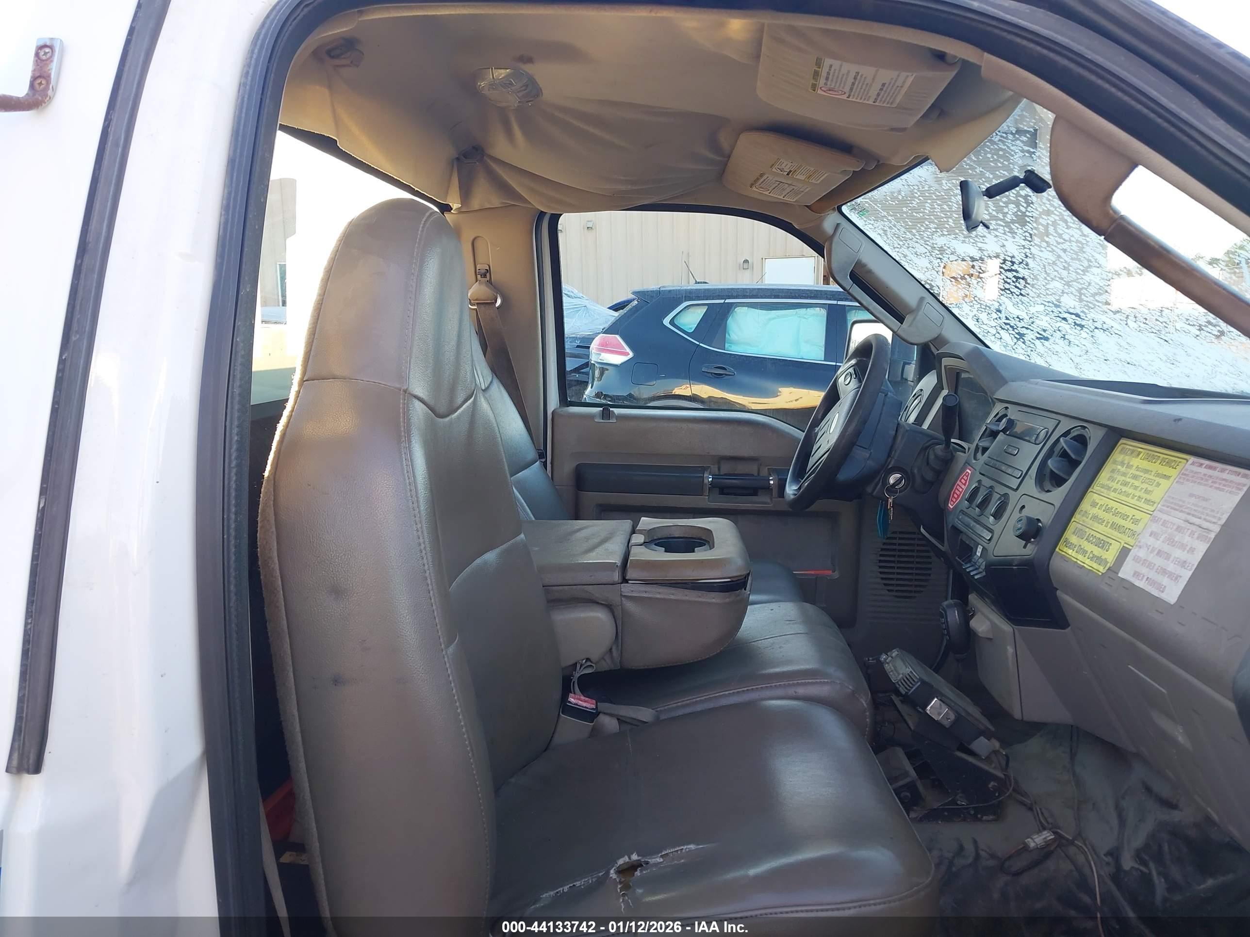 FORD F-350 image 8