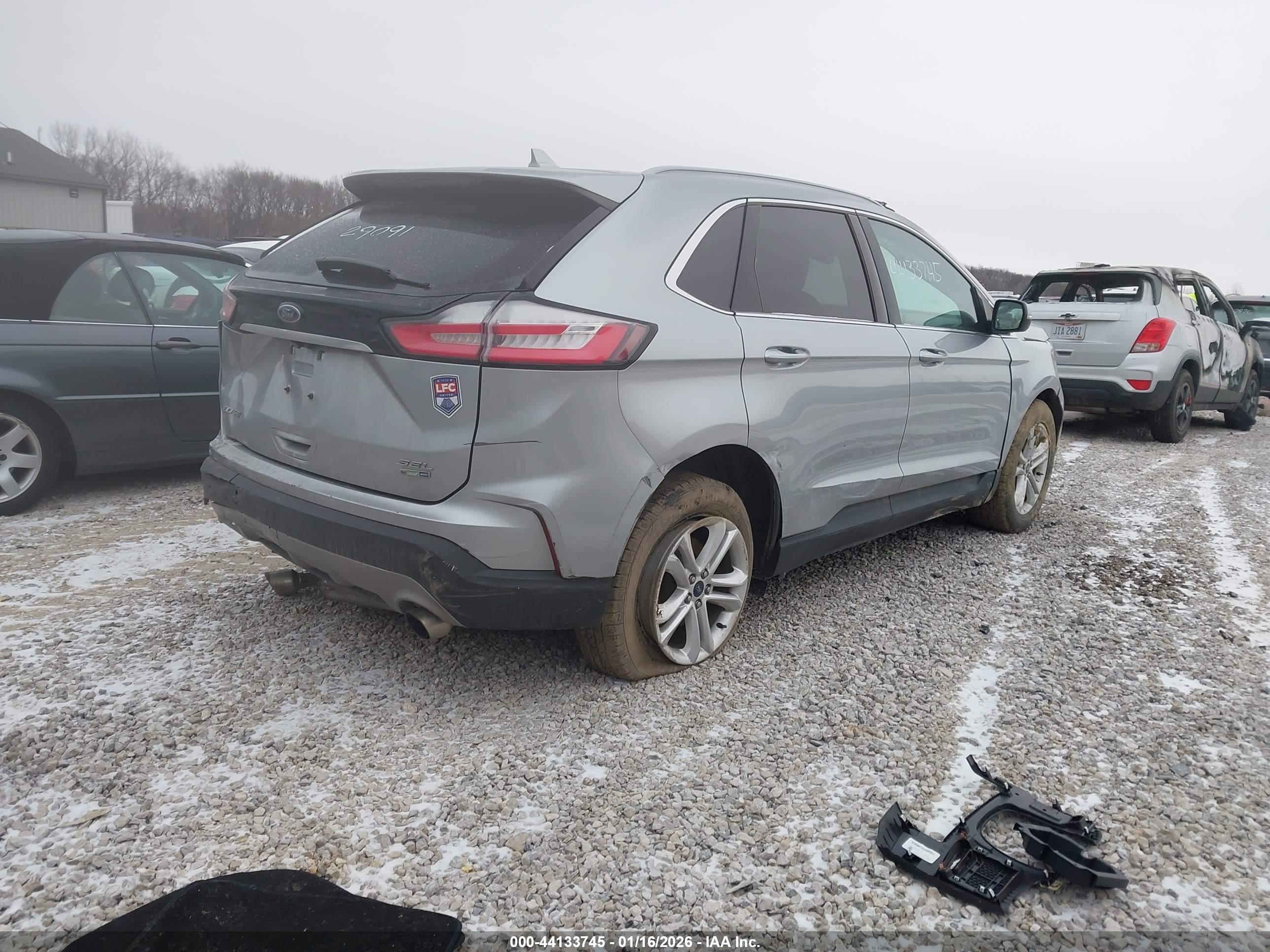 FORD EDGE image 4