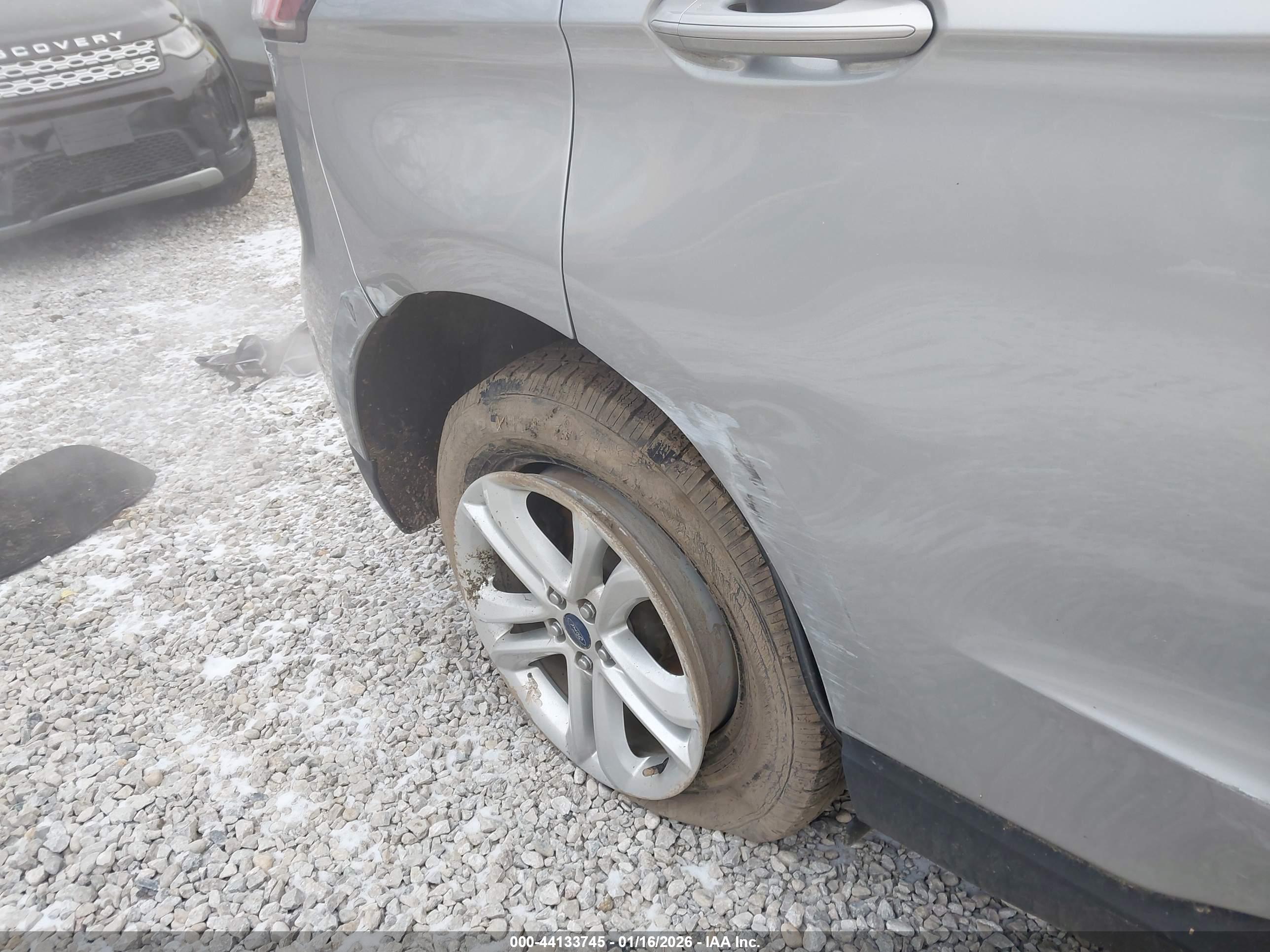 FORD EDGE image 6