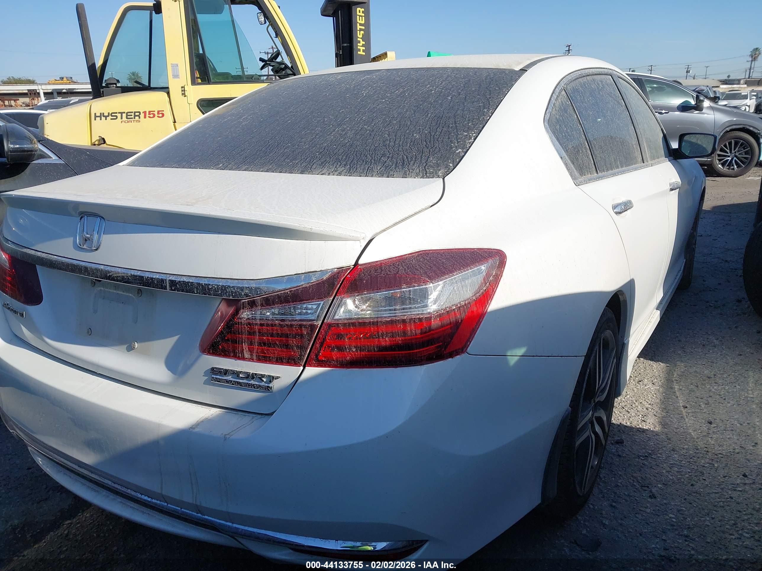 HONDA ACCORD image 4