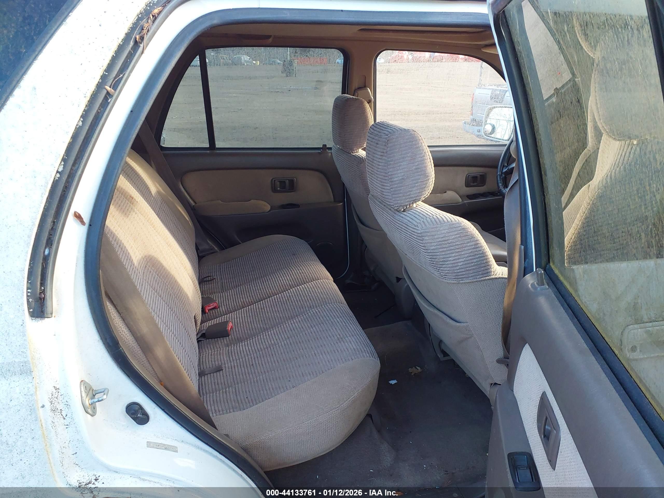 TOYOTA 4RUNNER image 8