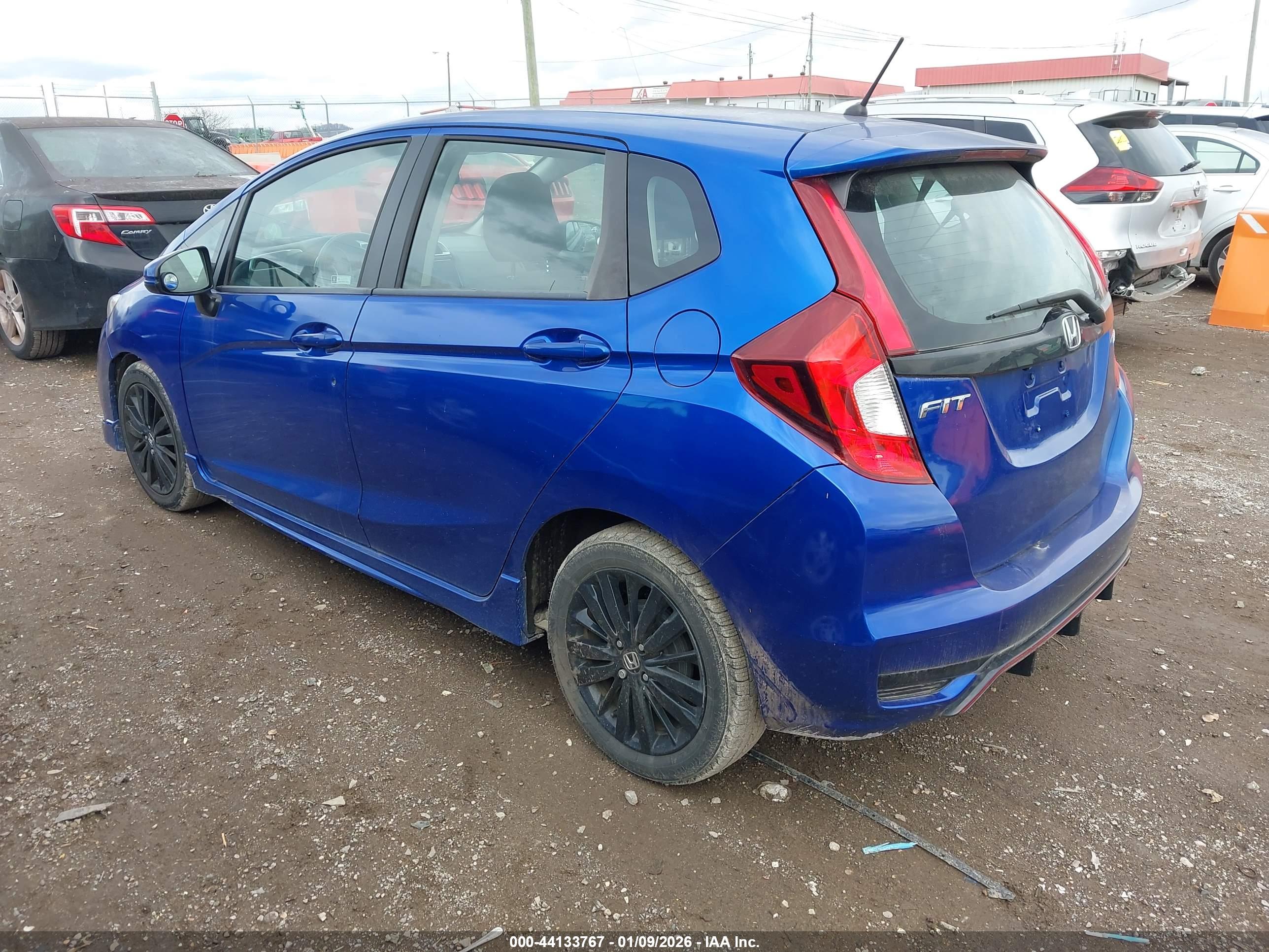 HONDA FIT image 3