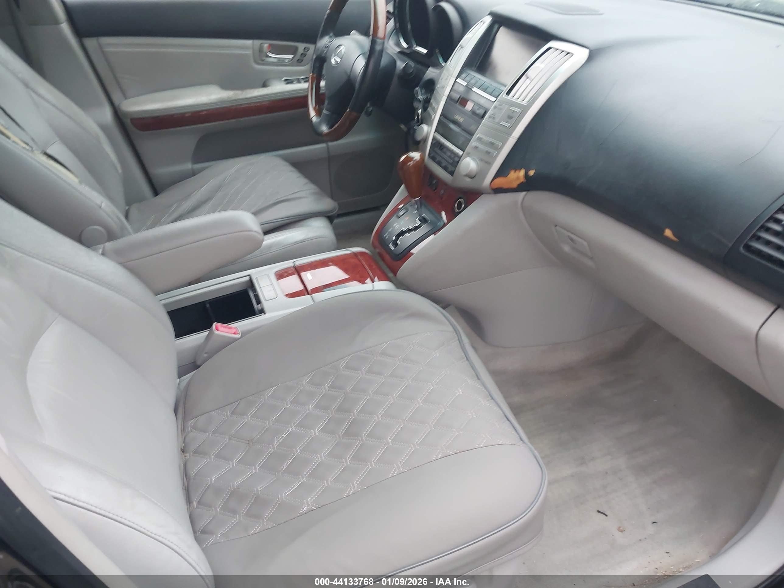 LEXUS RX image 5
