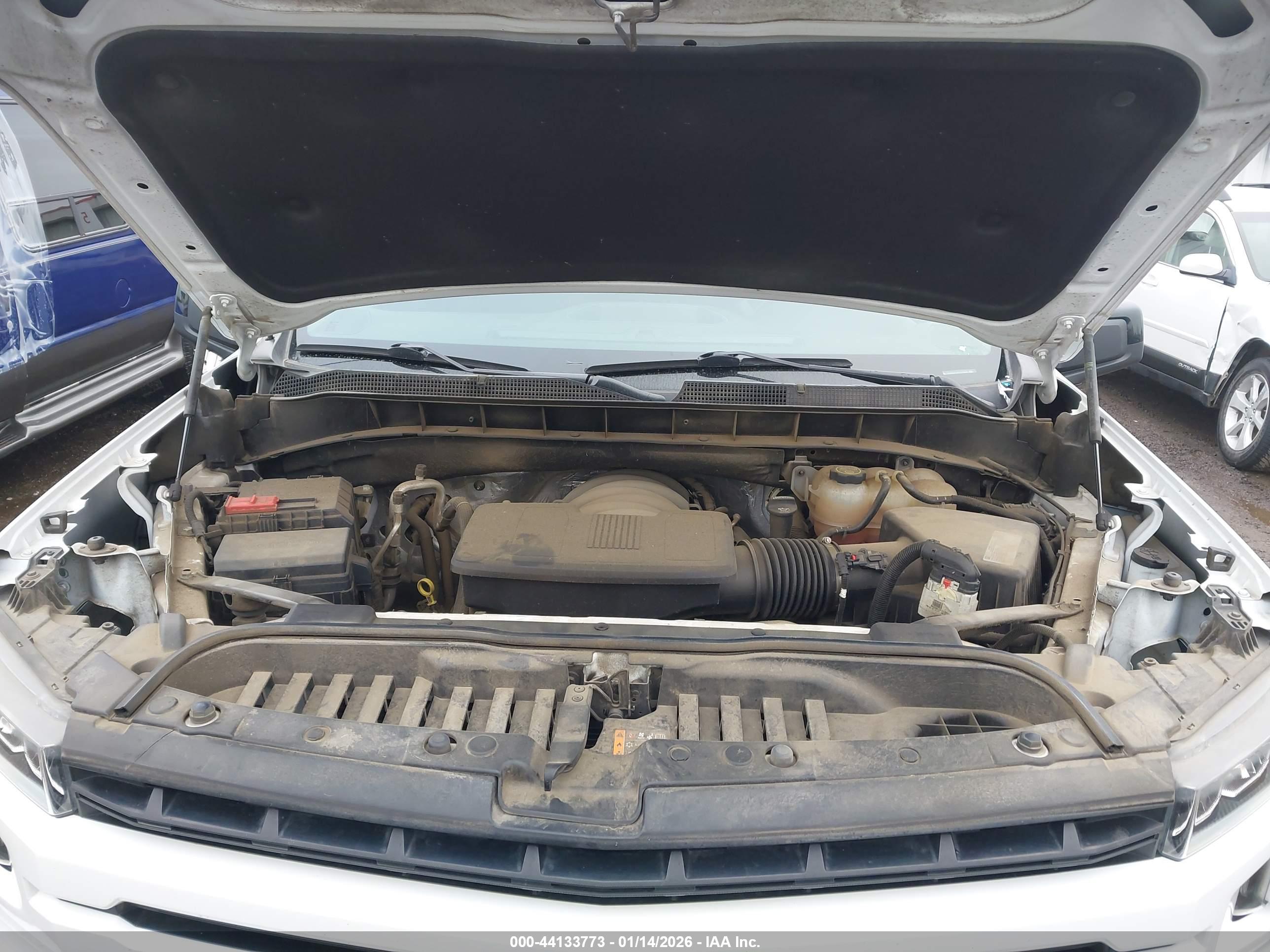 CHEVROLET SILVERADO image 10