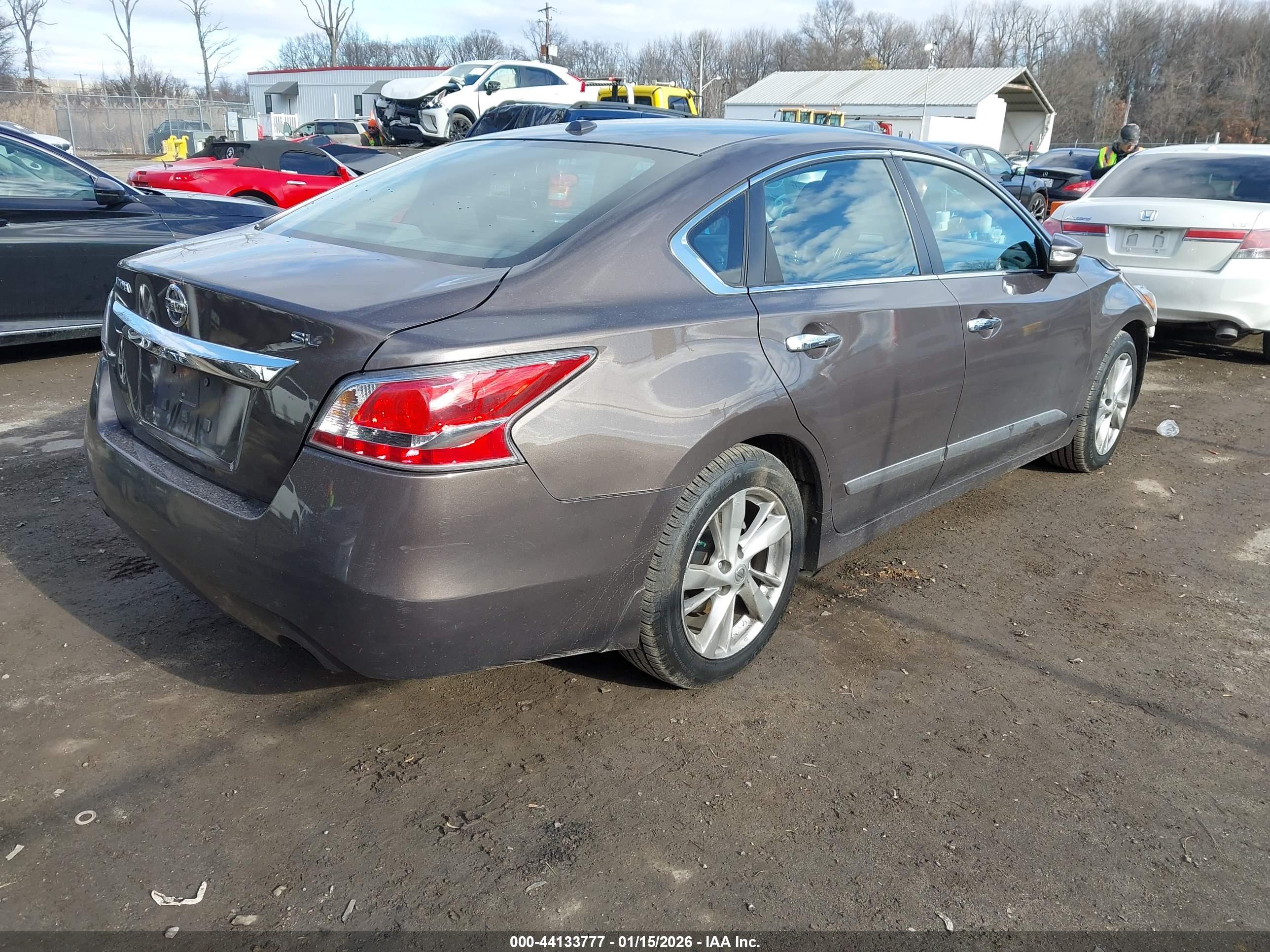 NISSAN ALTIMA image 4
