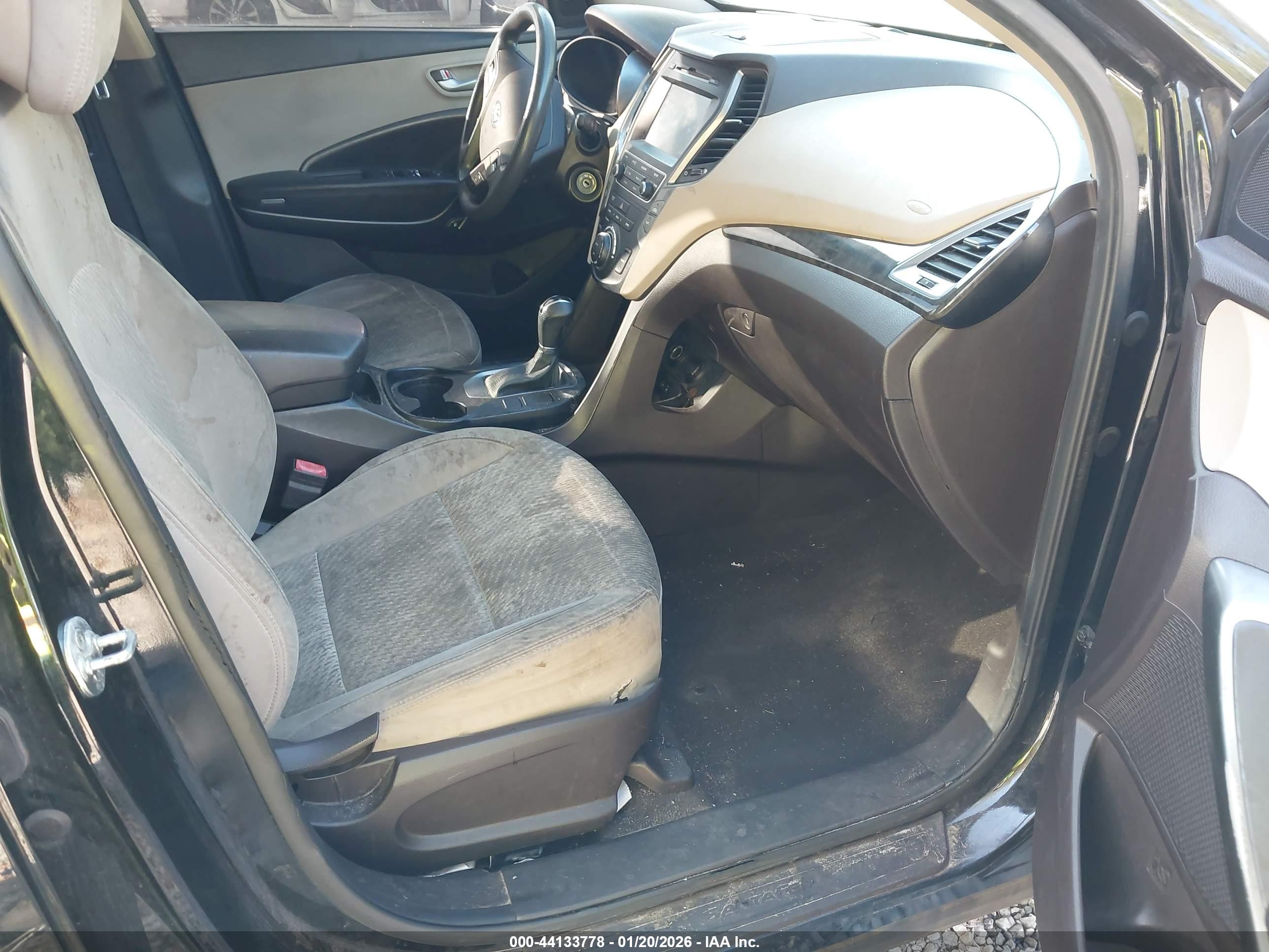 HYUNDAI SANTA image 5