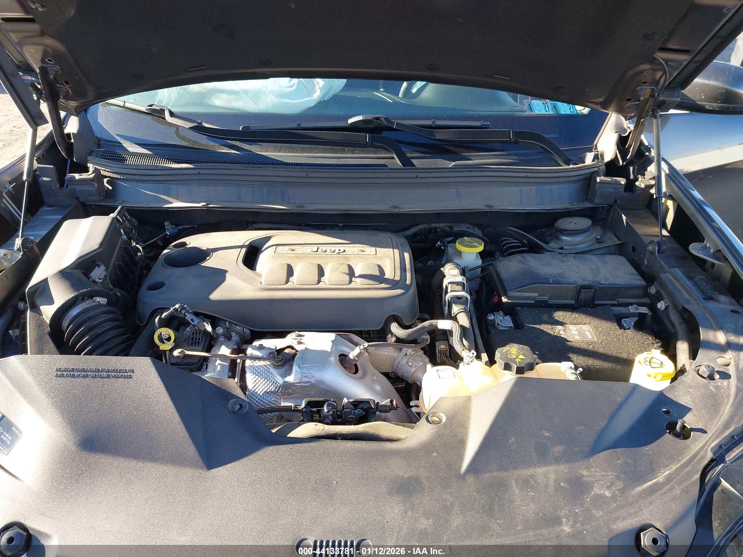 JEEP CHEROKEE image 10
