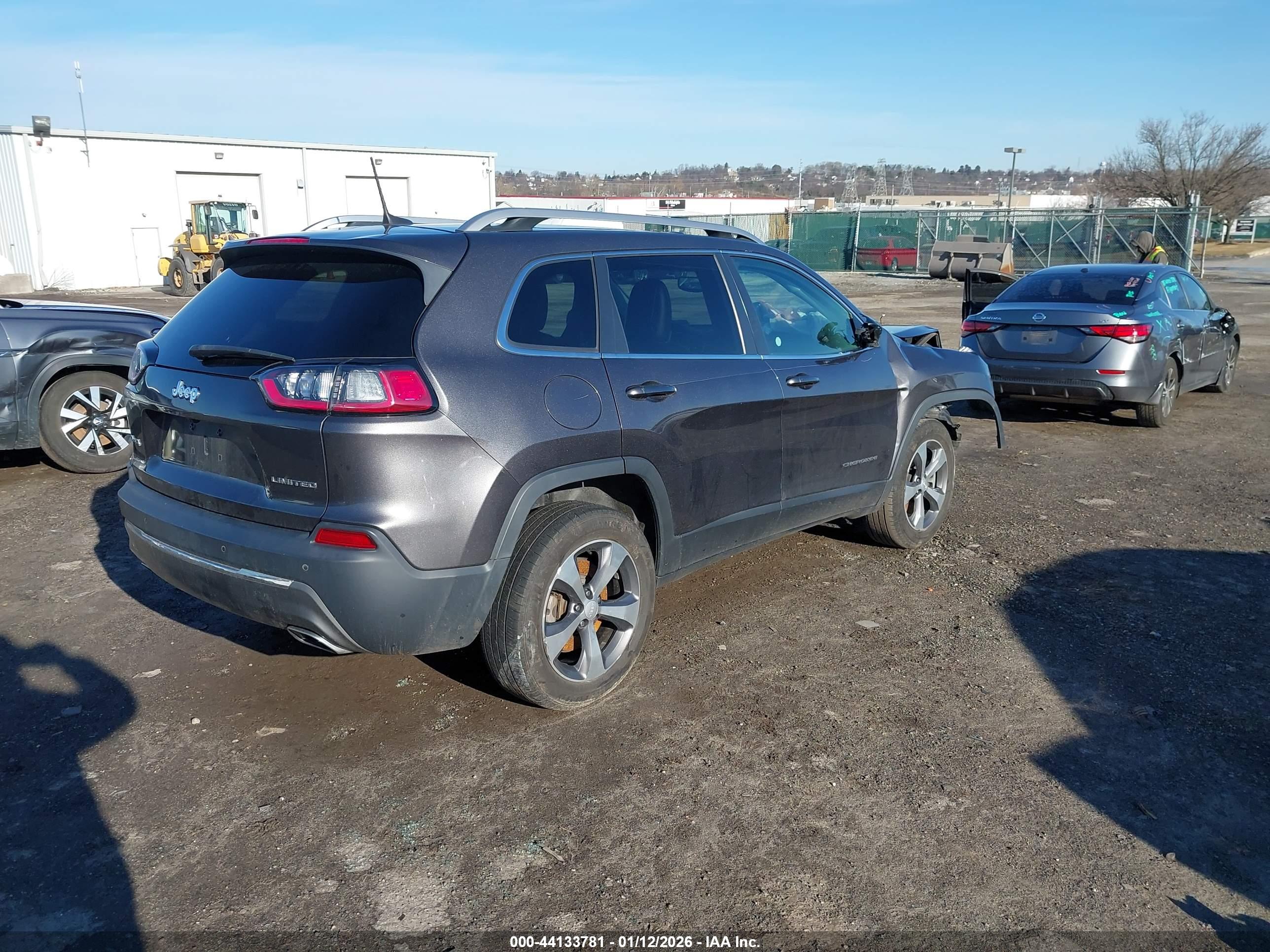 JEEP CHEROKEE image 4