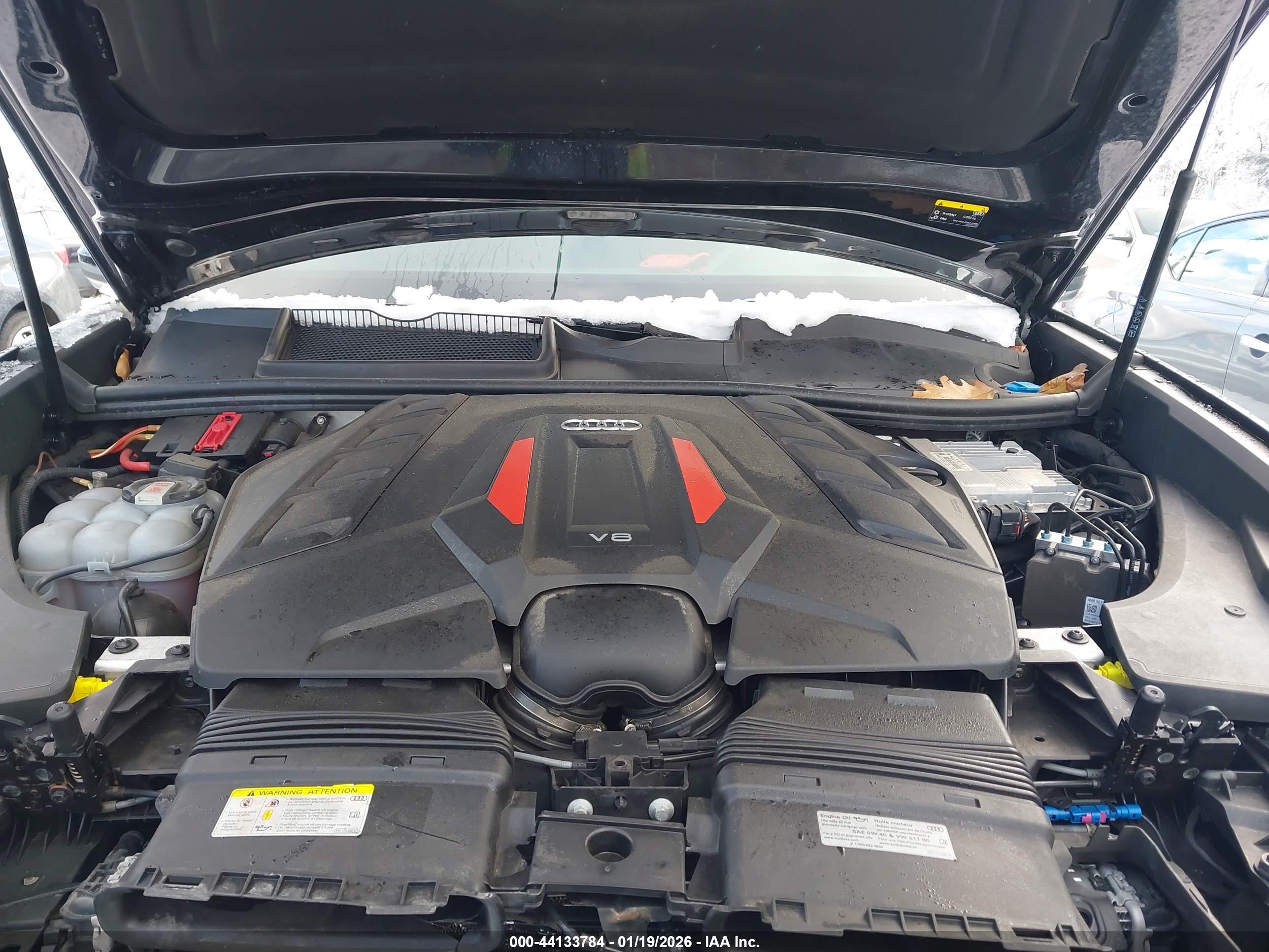 AUDI SQ8 image 10