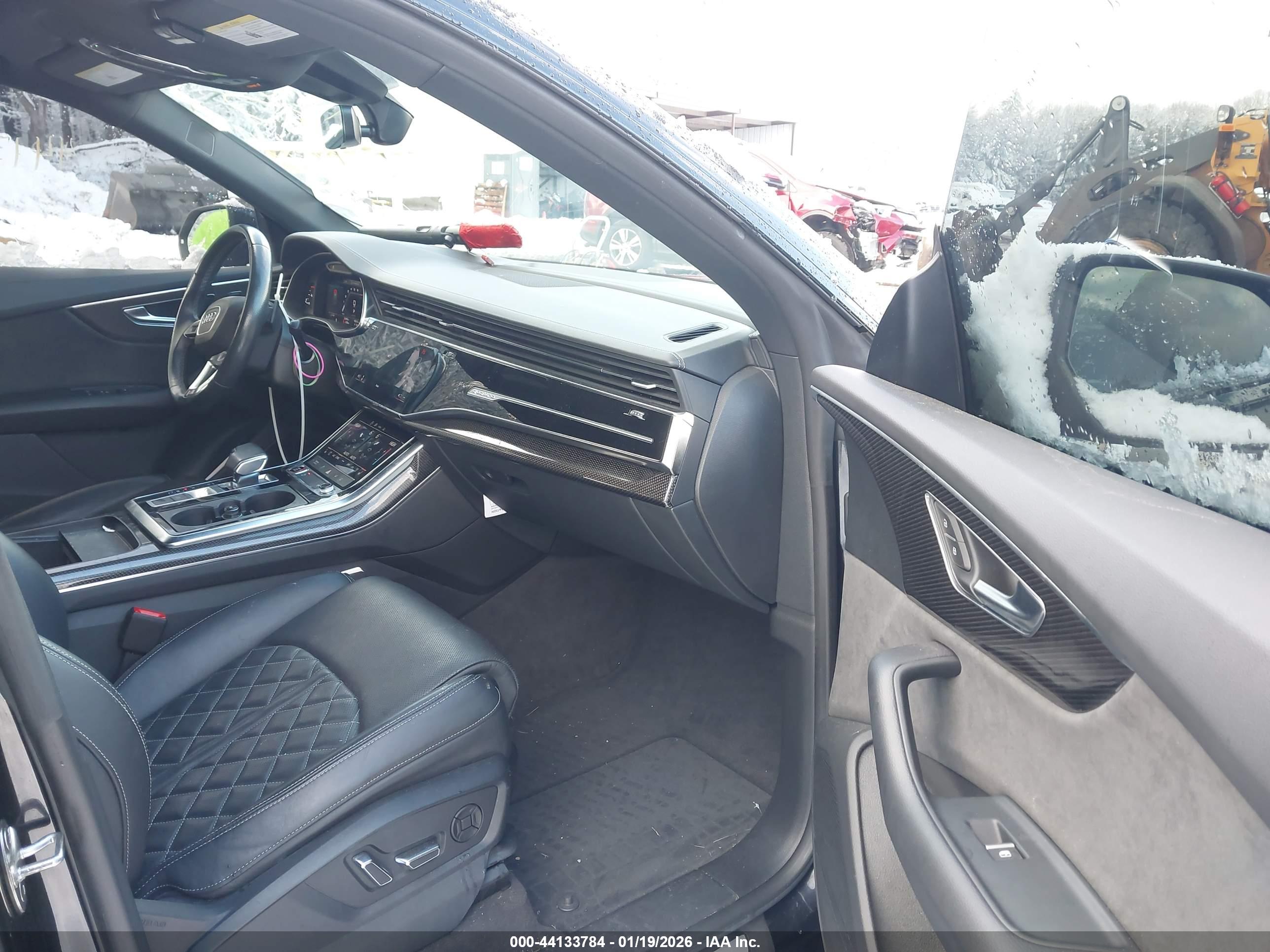 AUDI SQ8 image 5