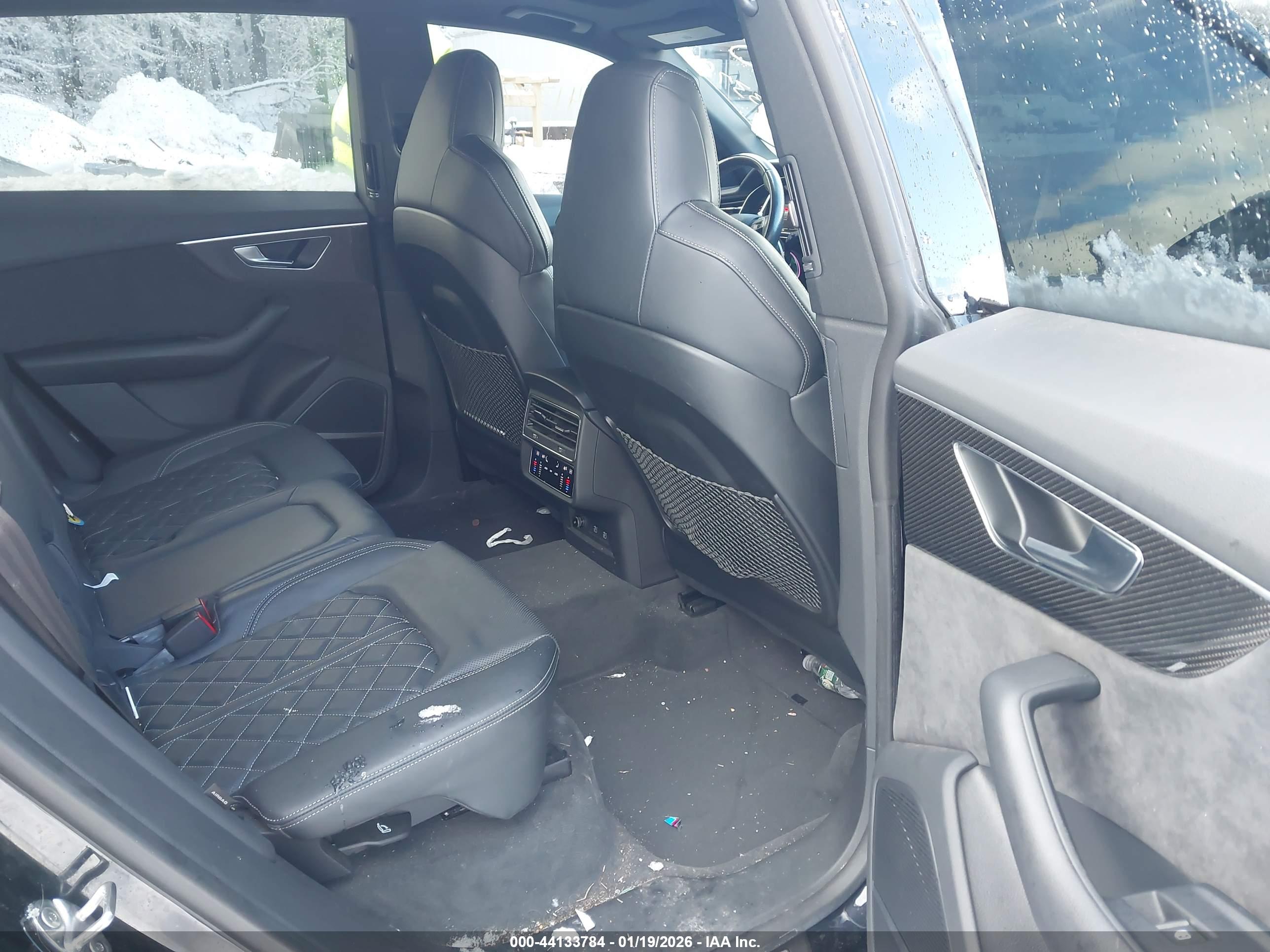 AUDI SQ8 image 8