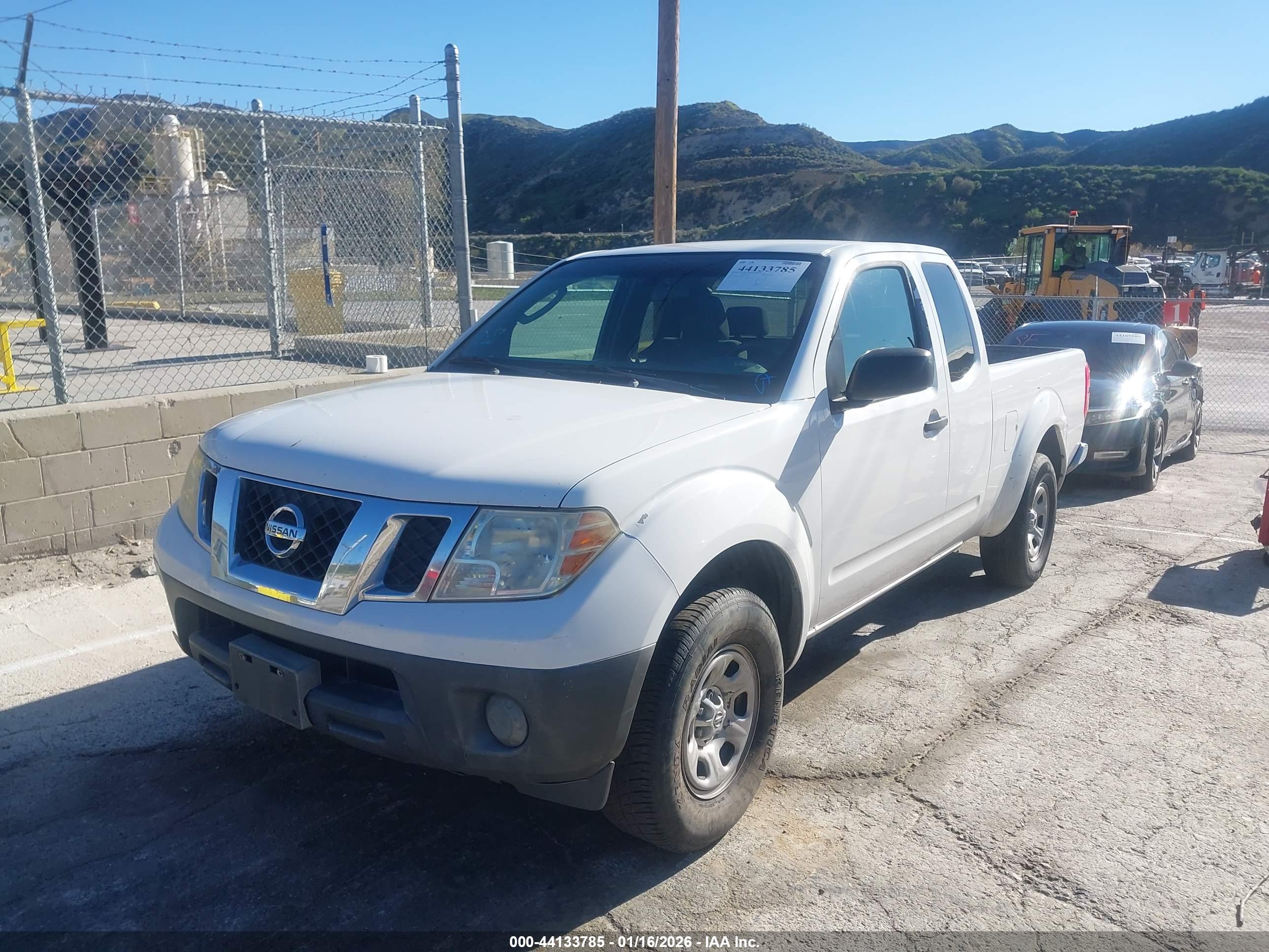 NISSAN FRONTIER image 2