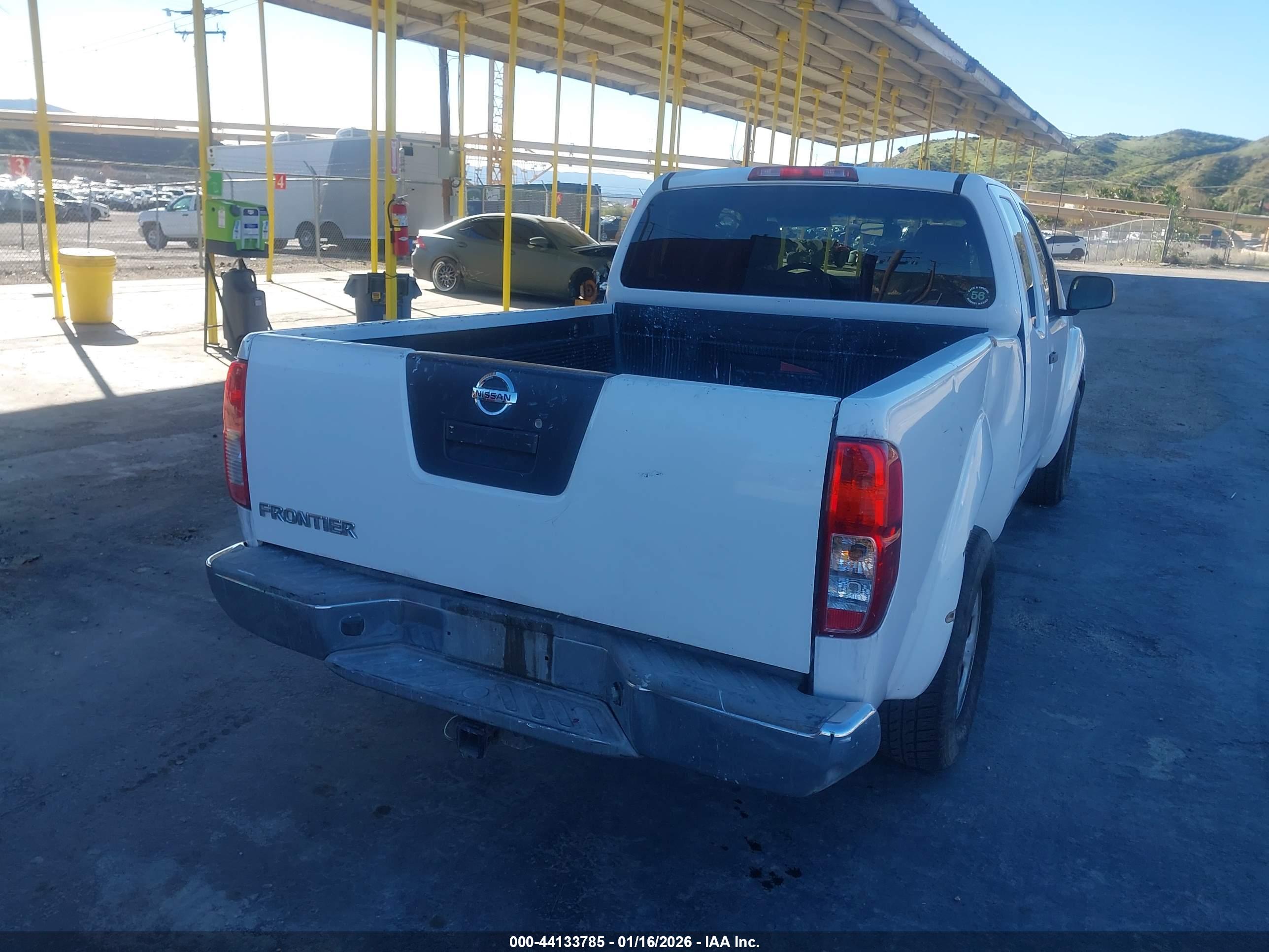 NISSAN FRONTIER image 4
