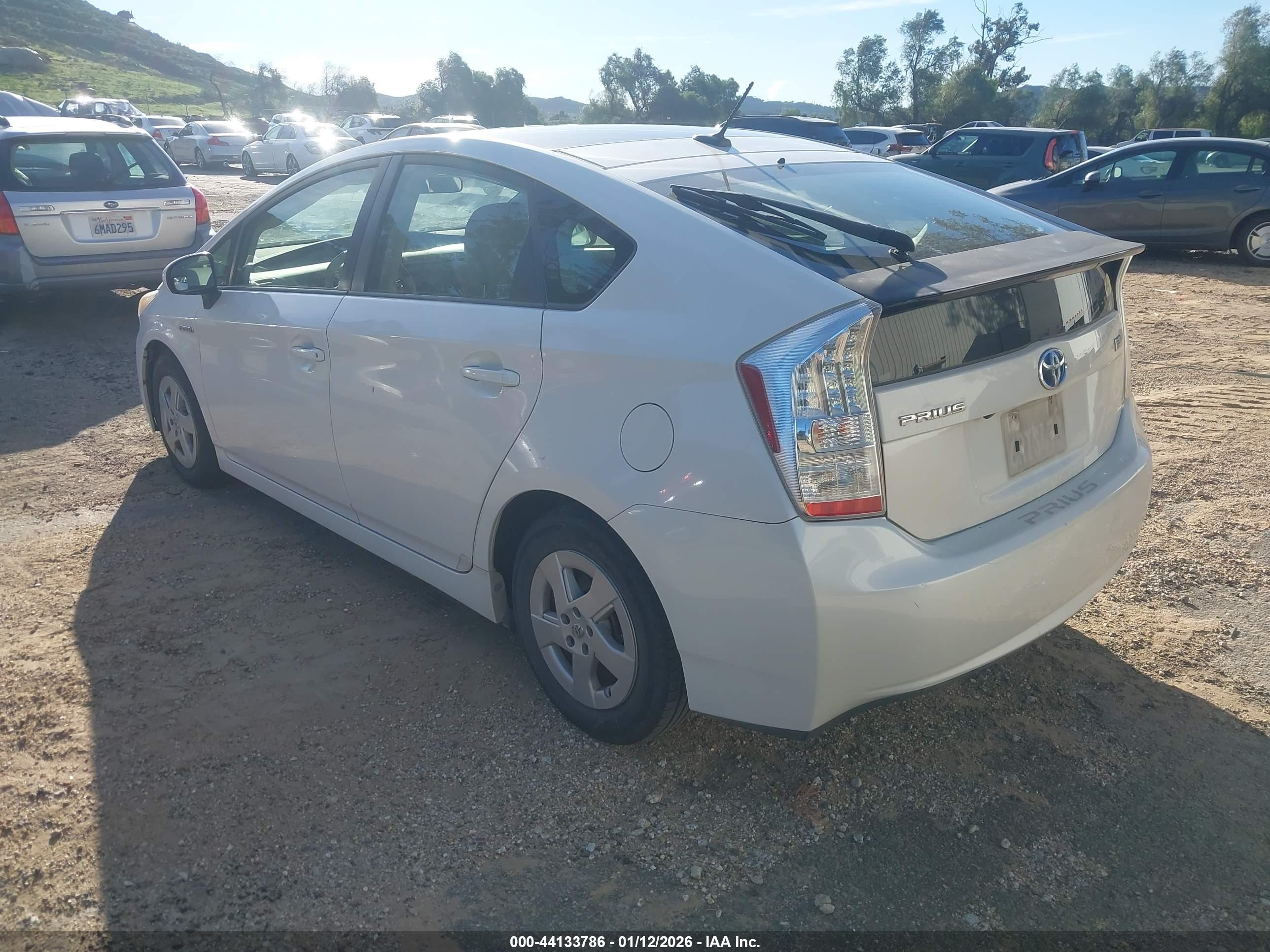 TOYOTA PRIUS image 3