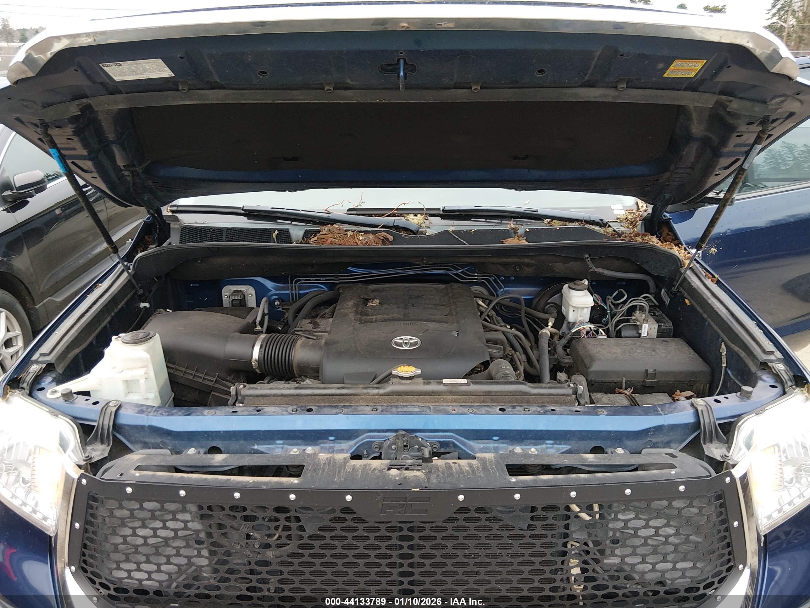 TOYOTA TUNDRA image 10
