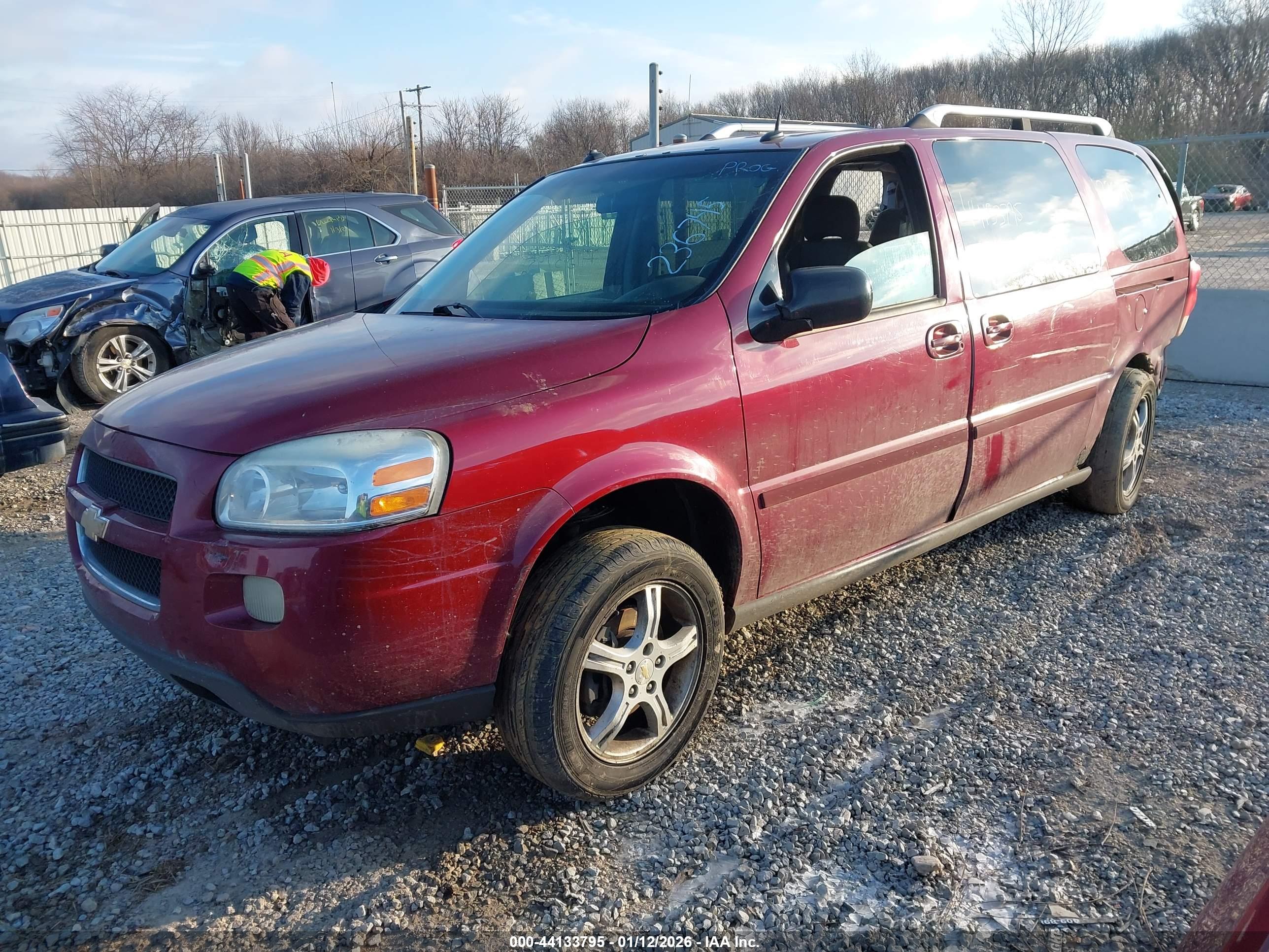 CHEVROLET UPLANDER image 2