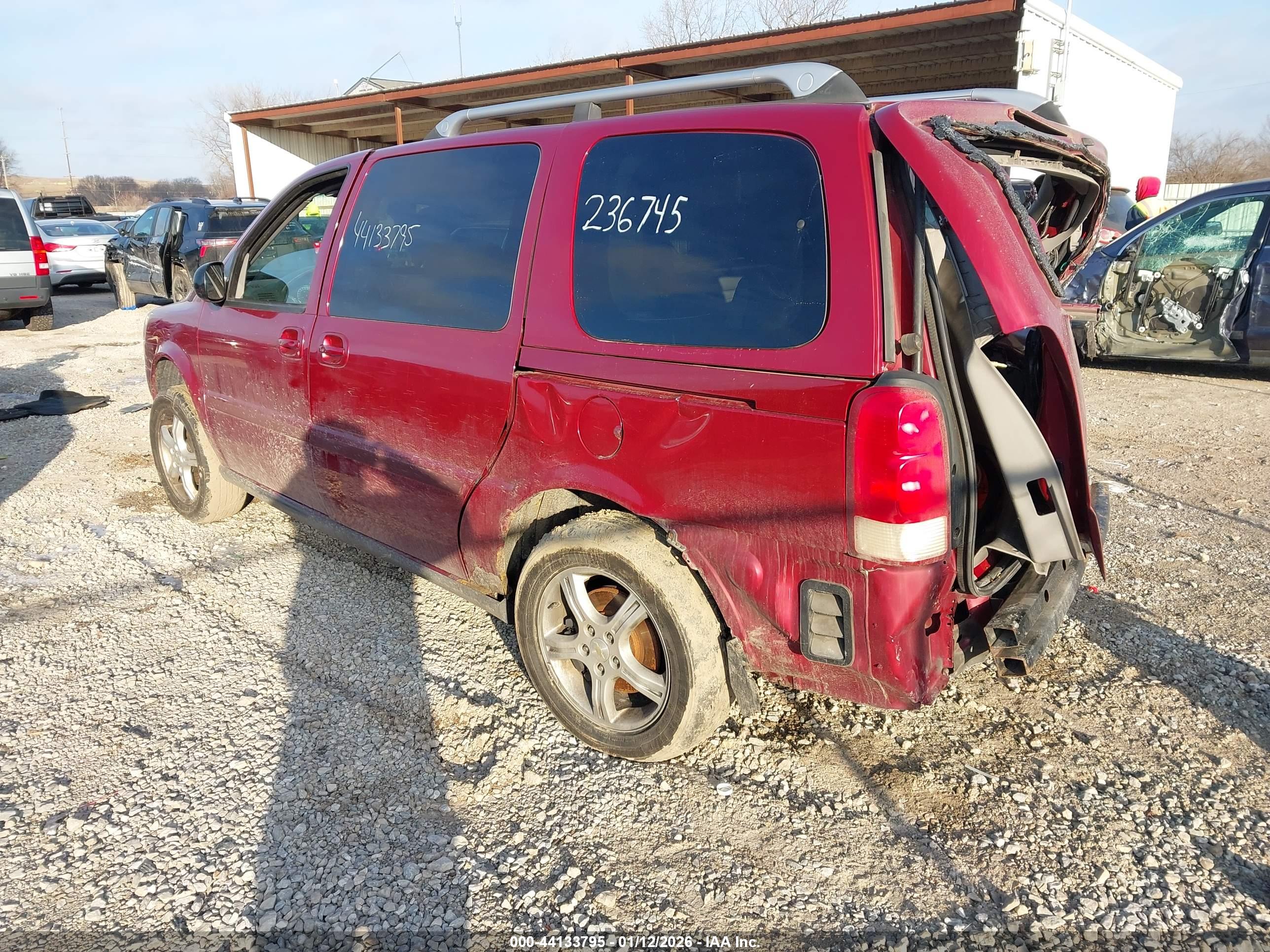 CHEVROLET UPLANDER image 3