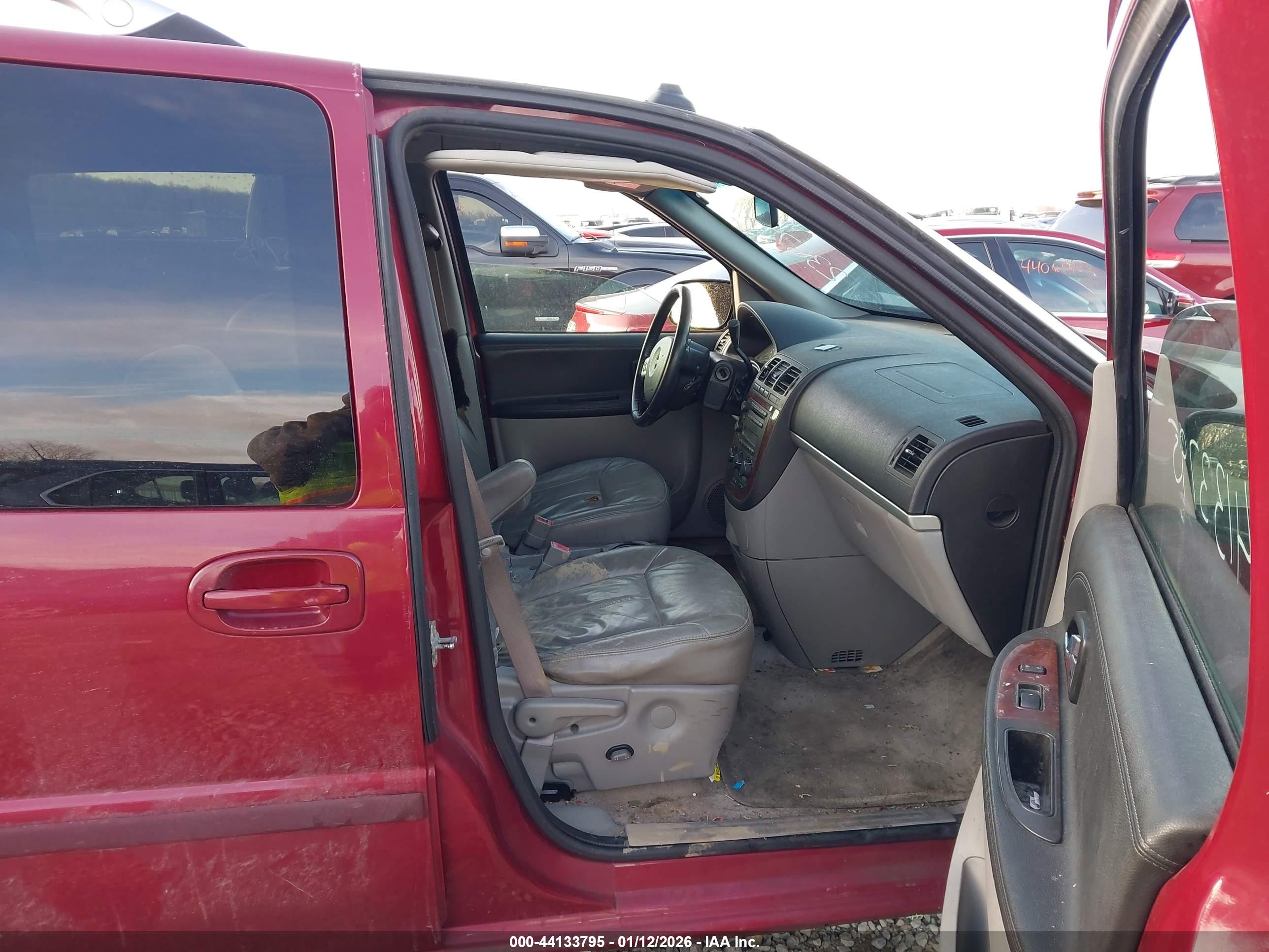 CHEVROLET UPLANDER image 5