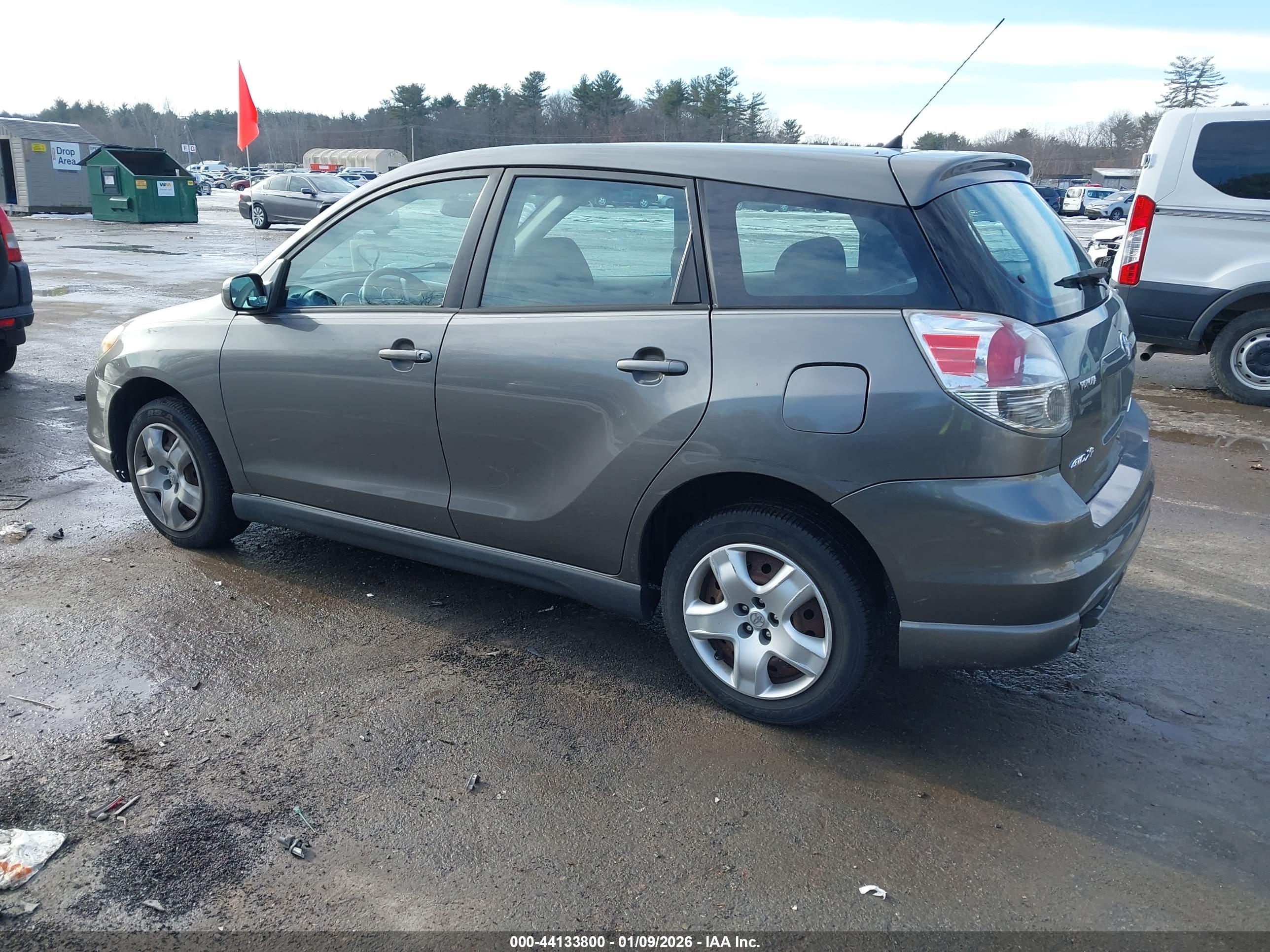 TOYOTA MATRIX image 3