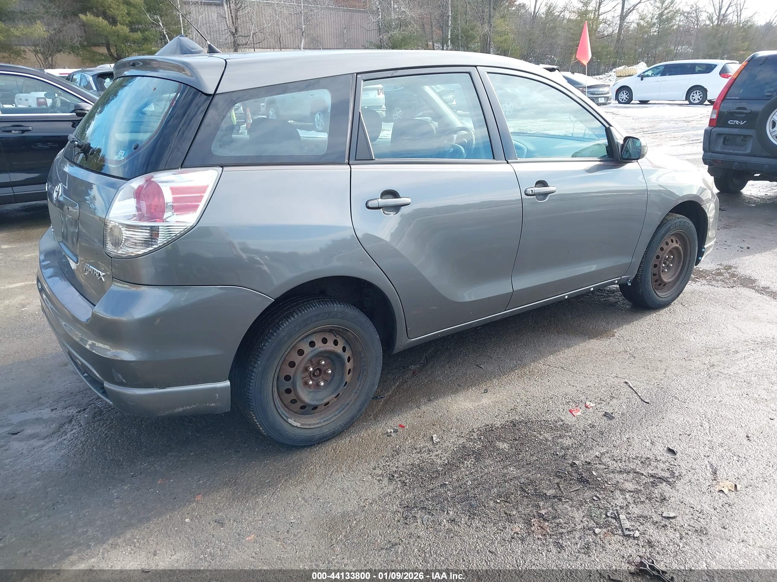 TOYOTA MATRIX image 4