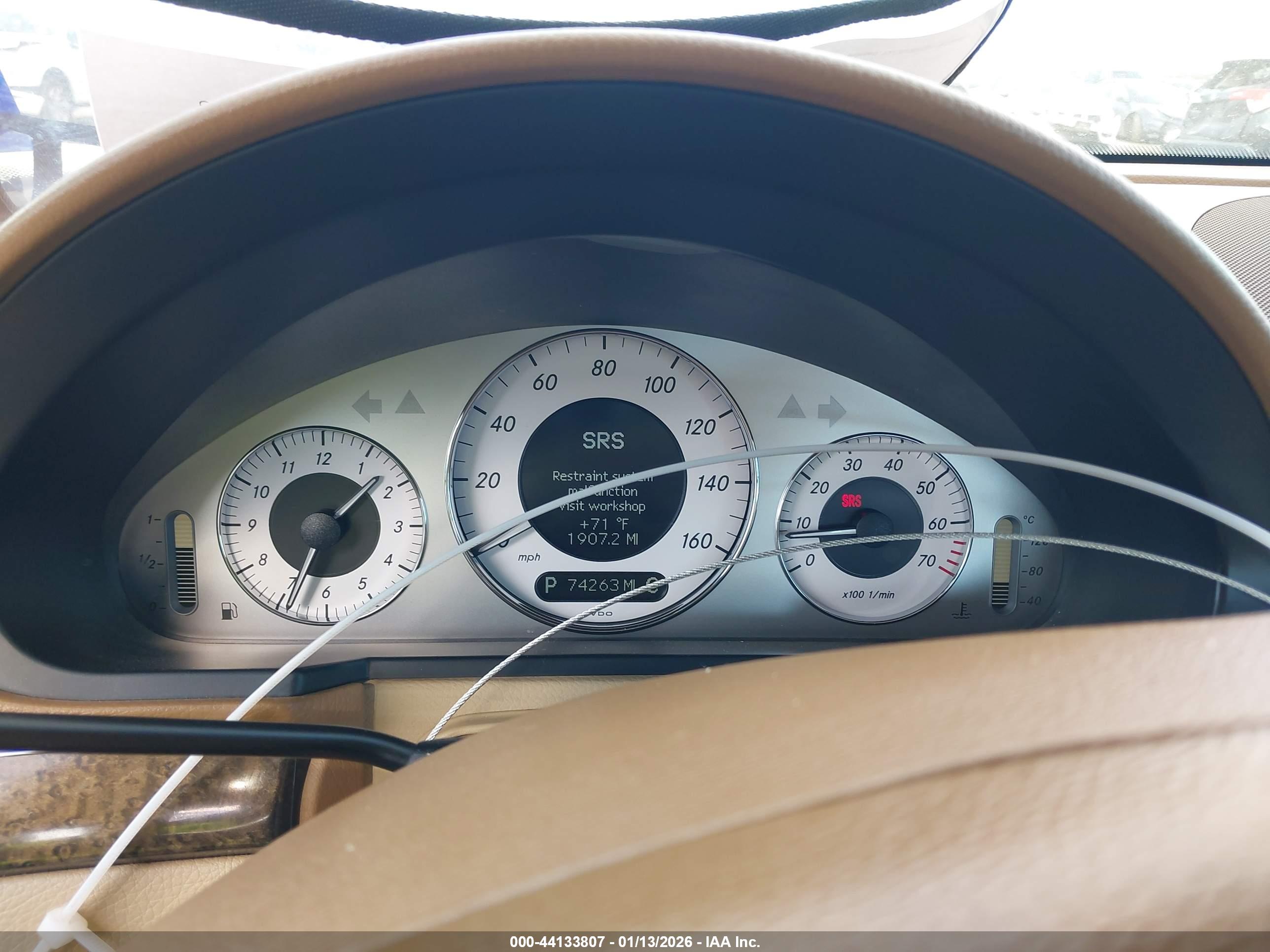 MERCEDES-BENZ E image 7