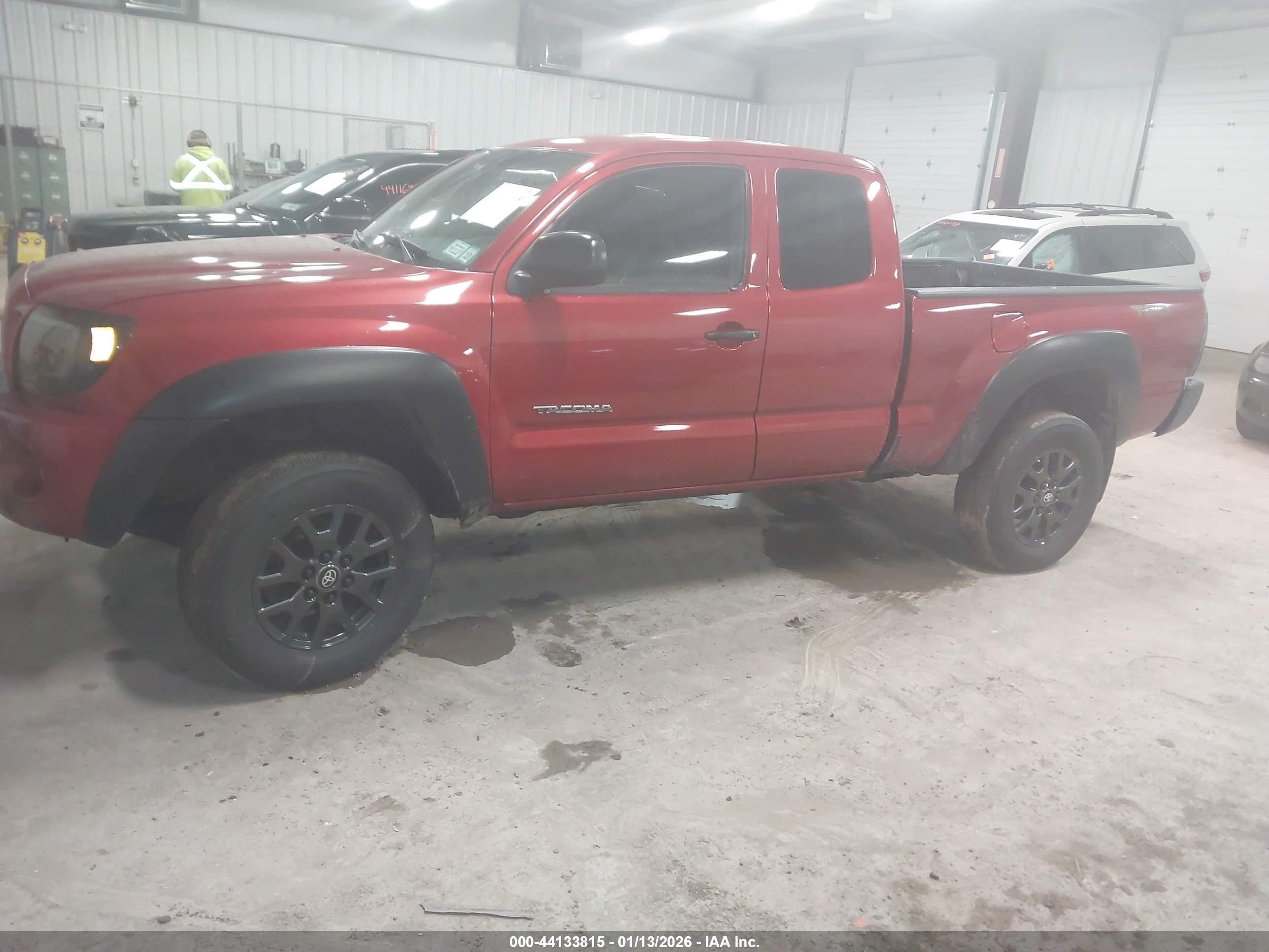 TOYOTA TACOMA image 2