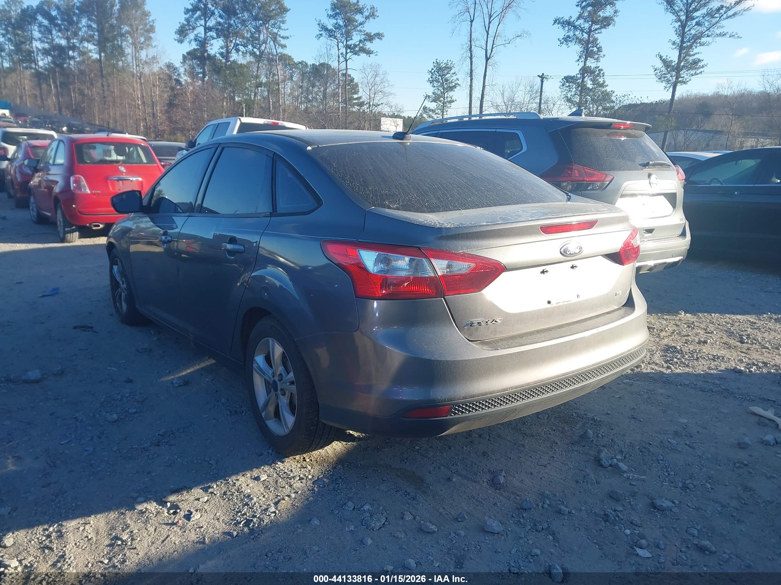 FORD FOCUS image 3