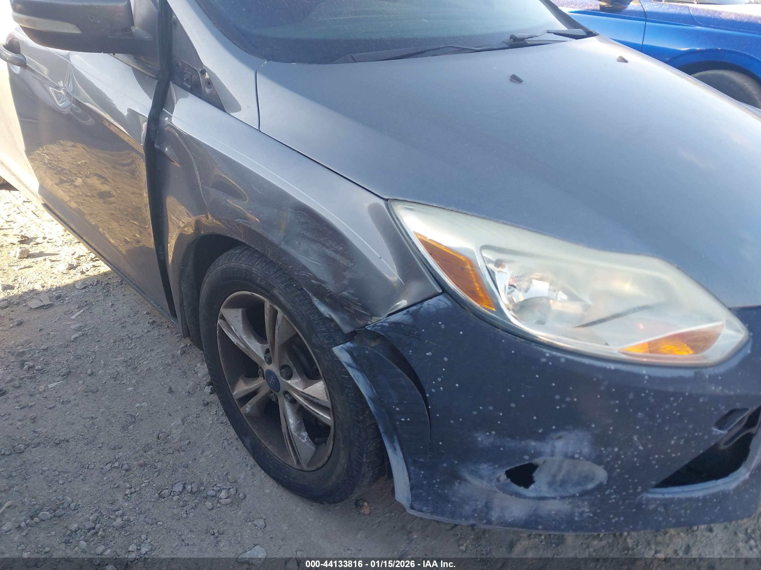 FORD FOCUS image 6