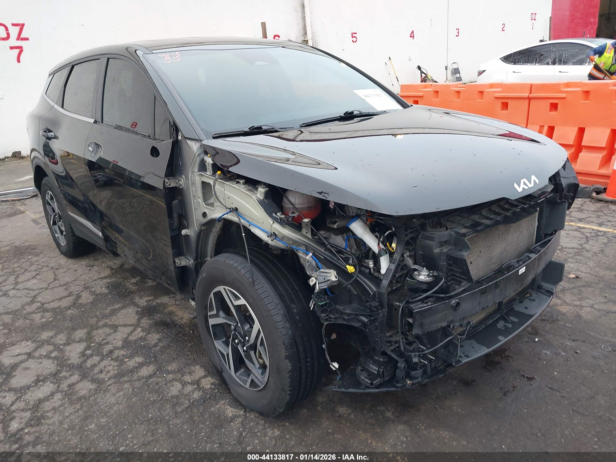 KIA SPORTAGE image 6