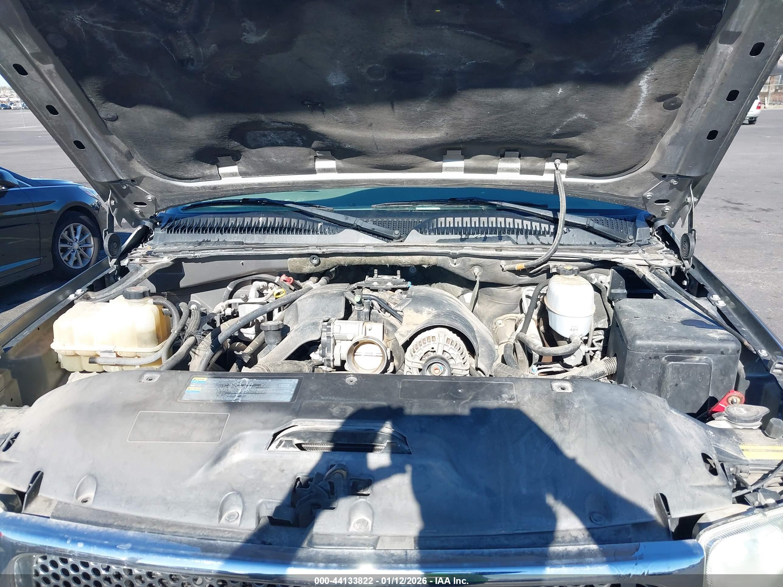 GMC YUKON image 10