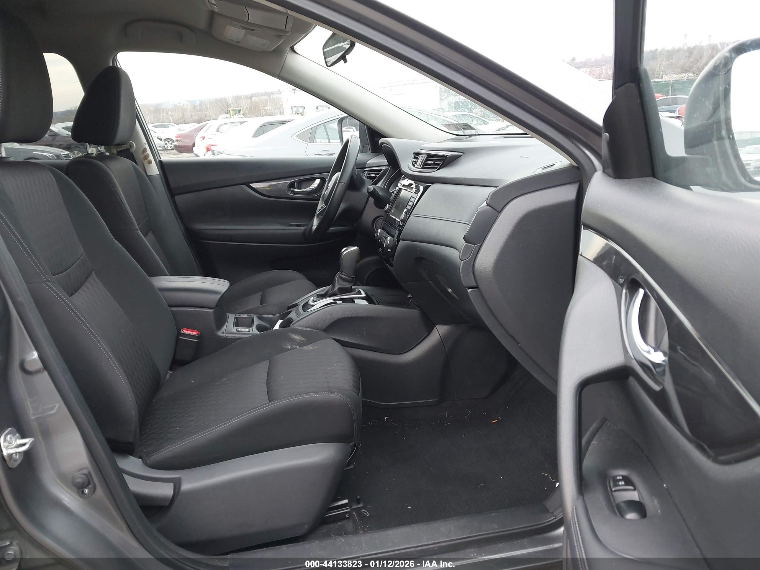 NISSAN ROGUE image 5