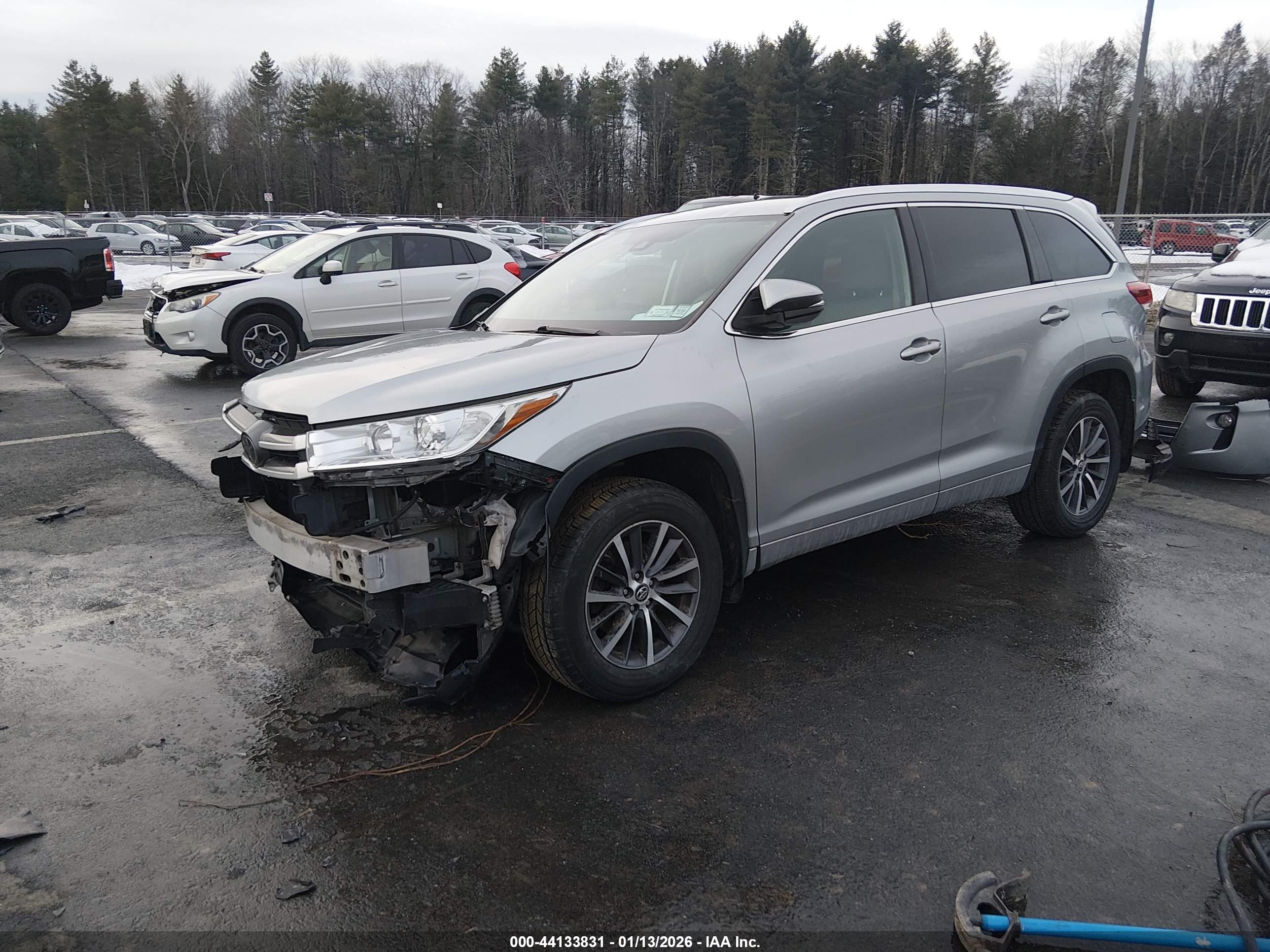 TOYOTA HIGHLANDER image 2