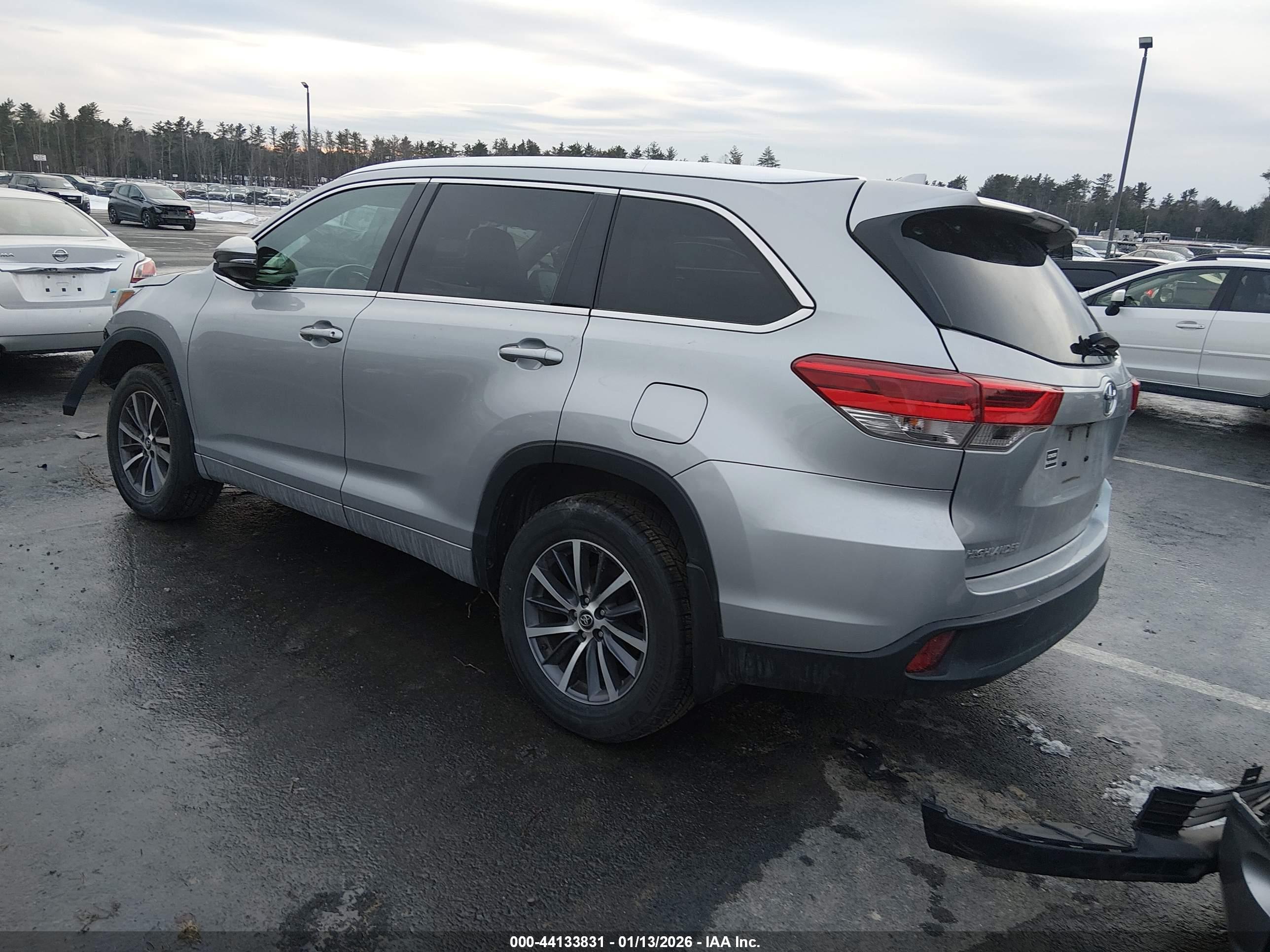 TOYOTA HIGHLANDER image 3