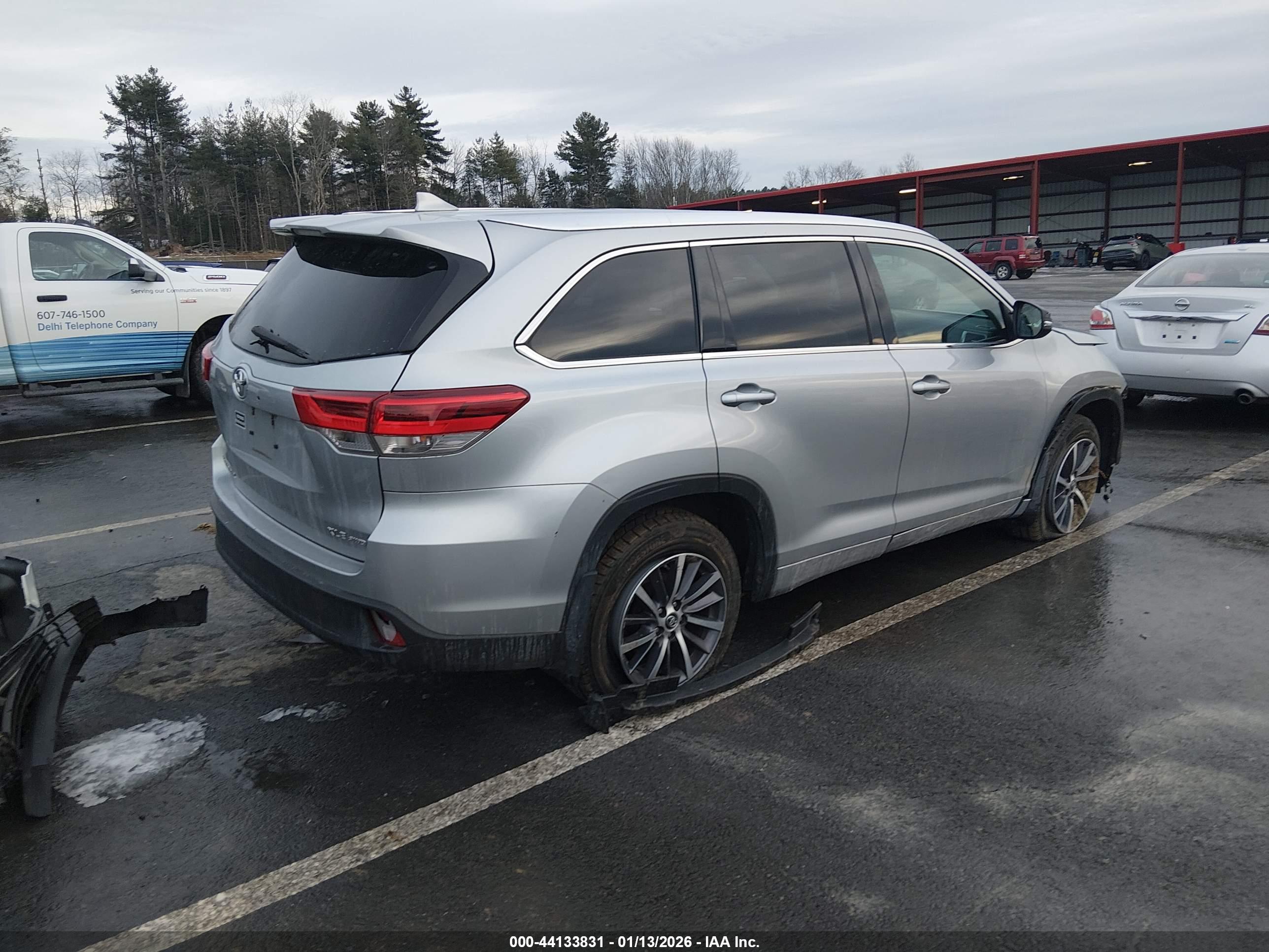 TOYOTA HIGHLANDER image 4