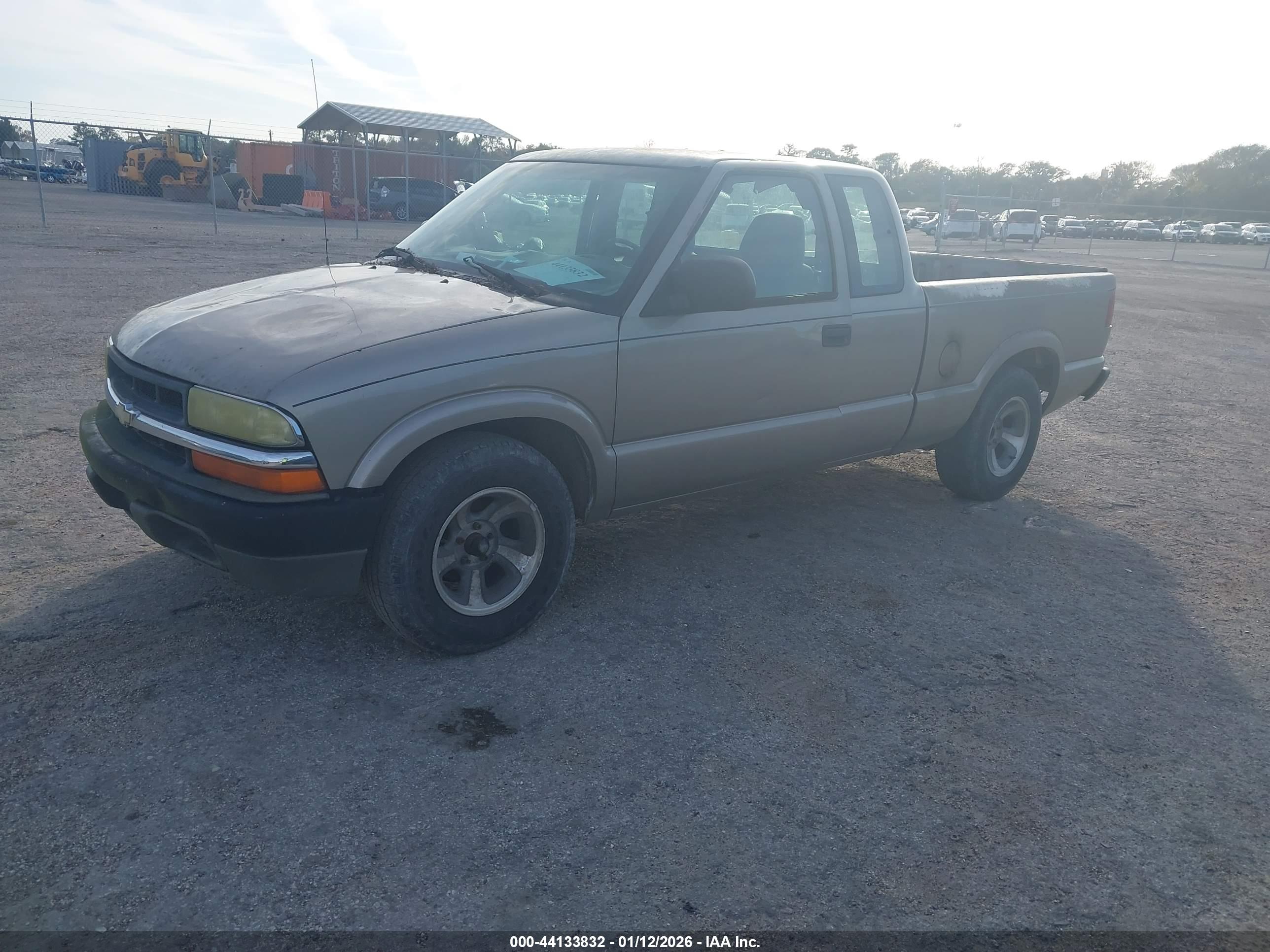CHEVROLET S-10 image 2