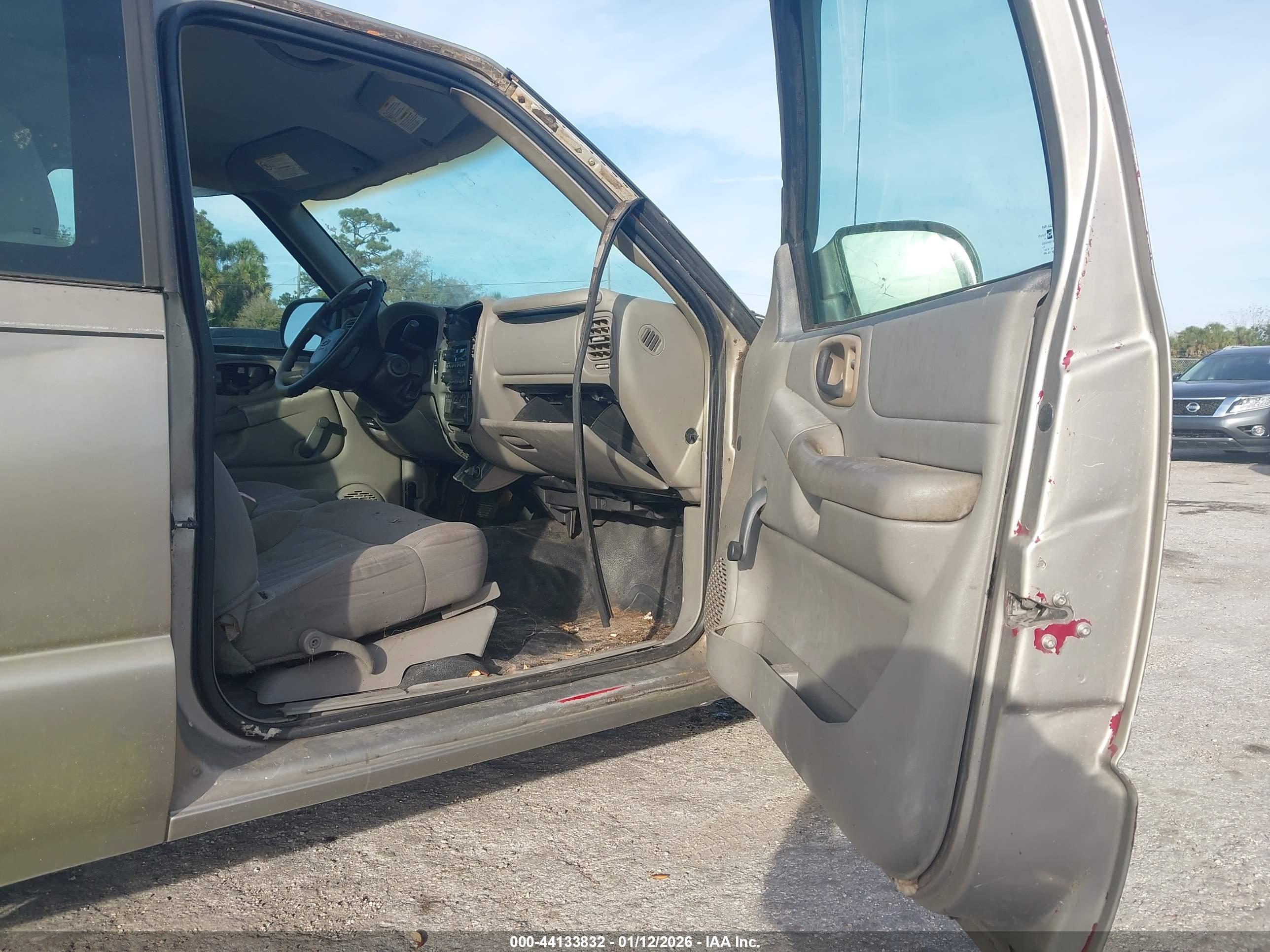 CHEVROLET S-10 image 5