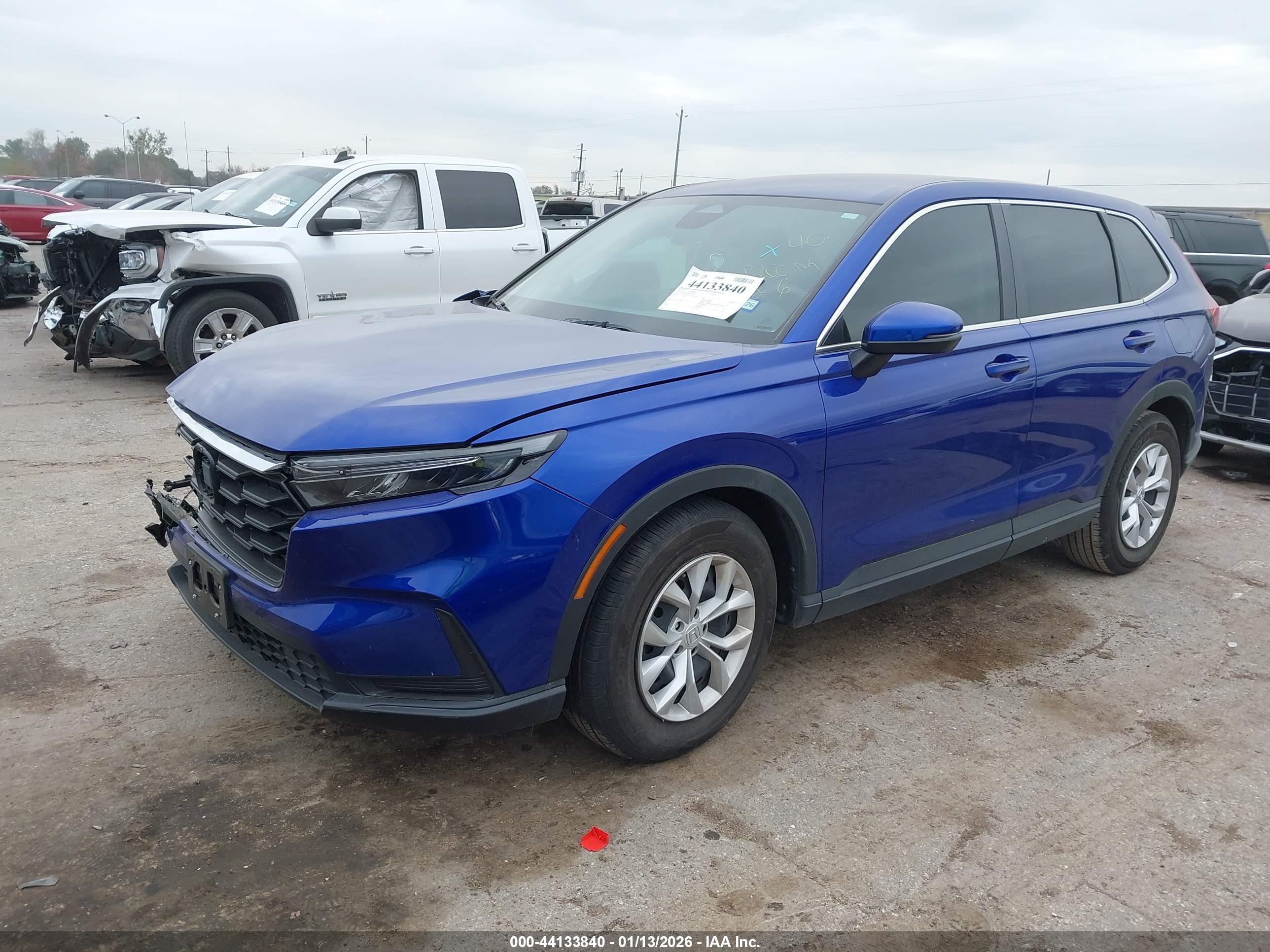 HONDA CR-V image 2