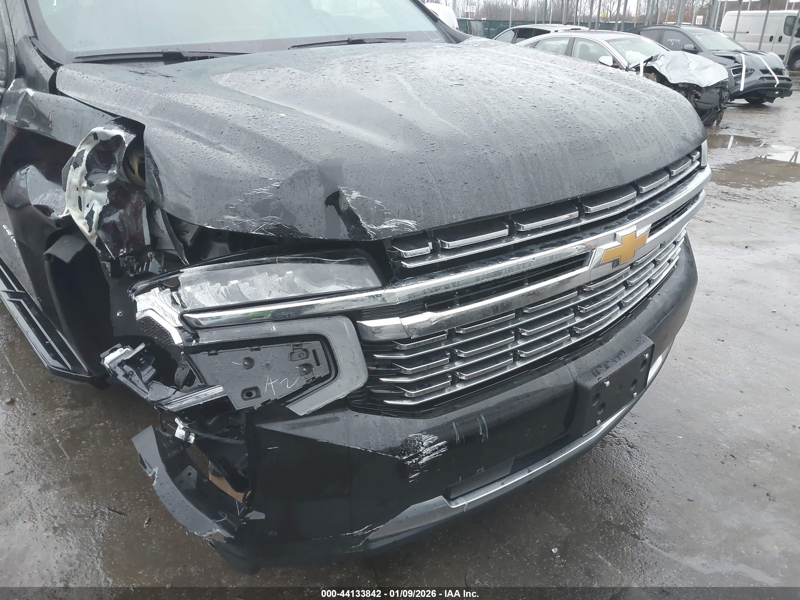 CHEVROLET TAHOE image 6