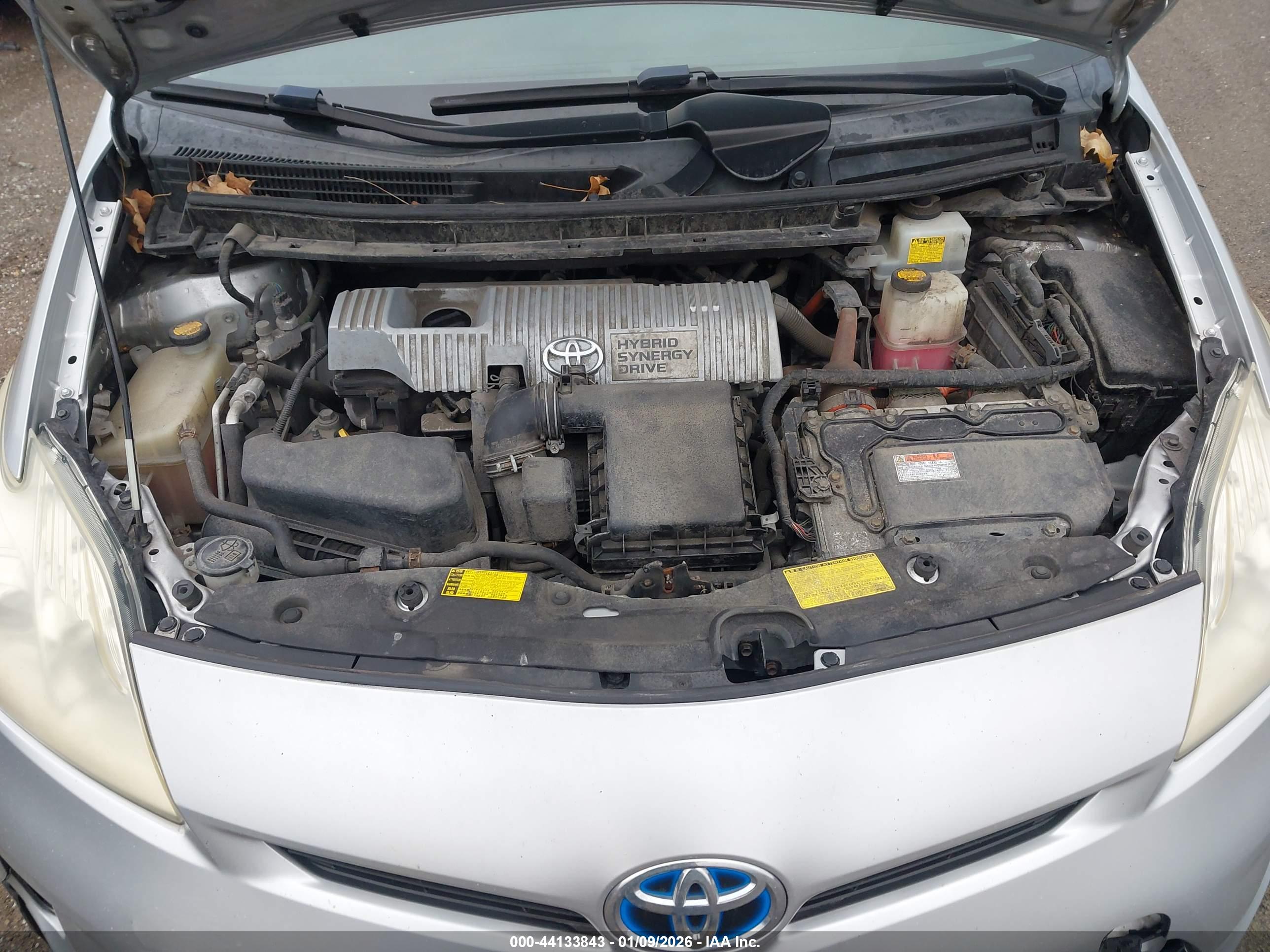 TOYOTA PRIUS image 10