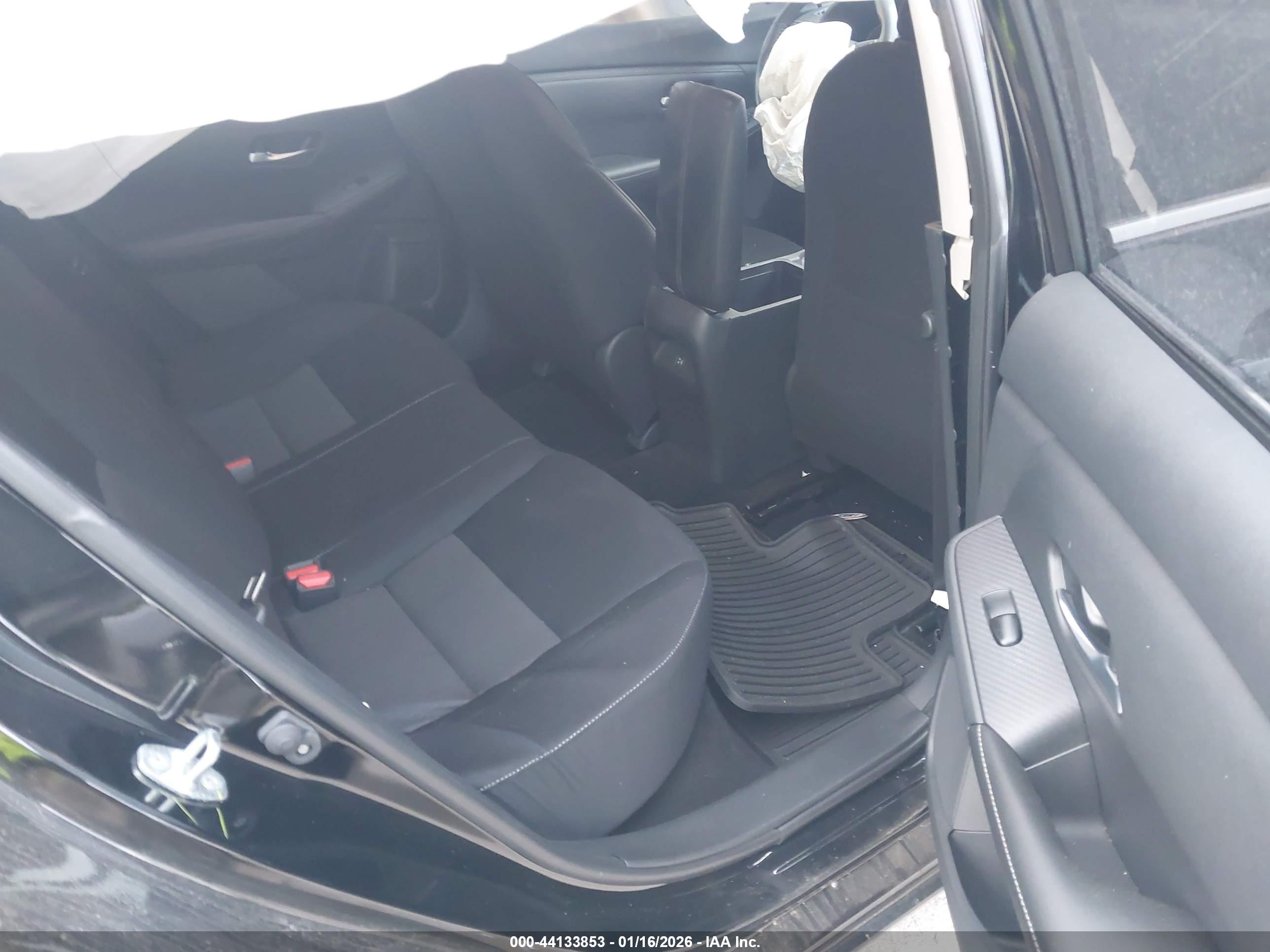 NISSAN SENTRA image 8