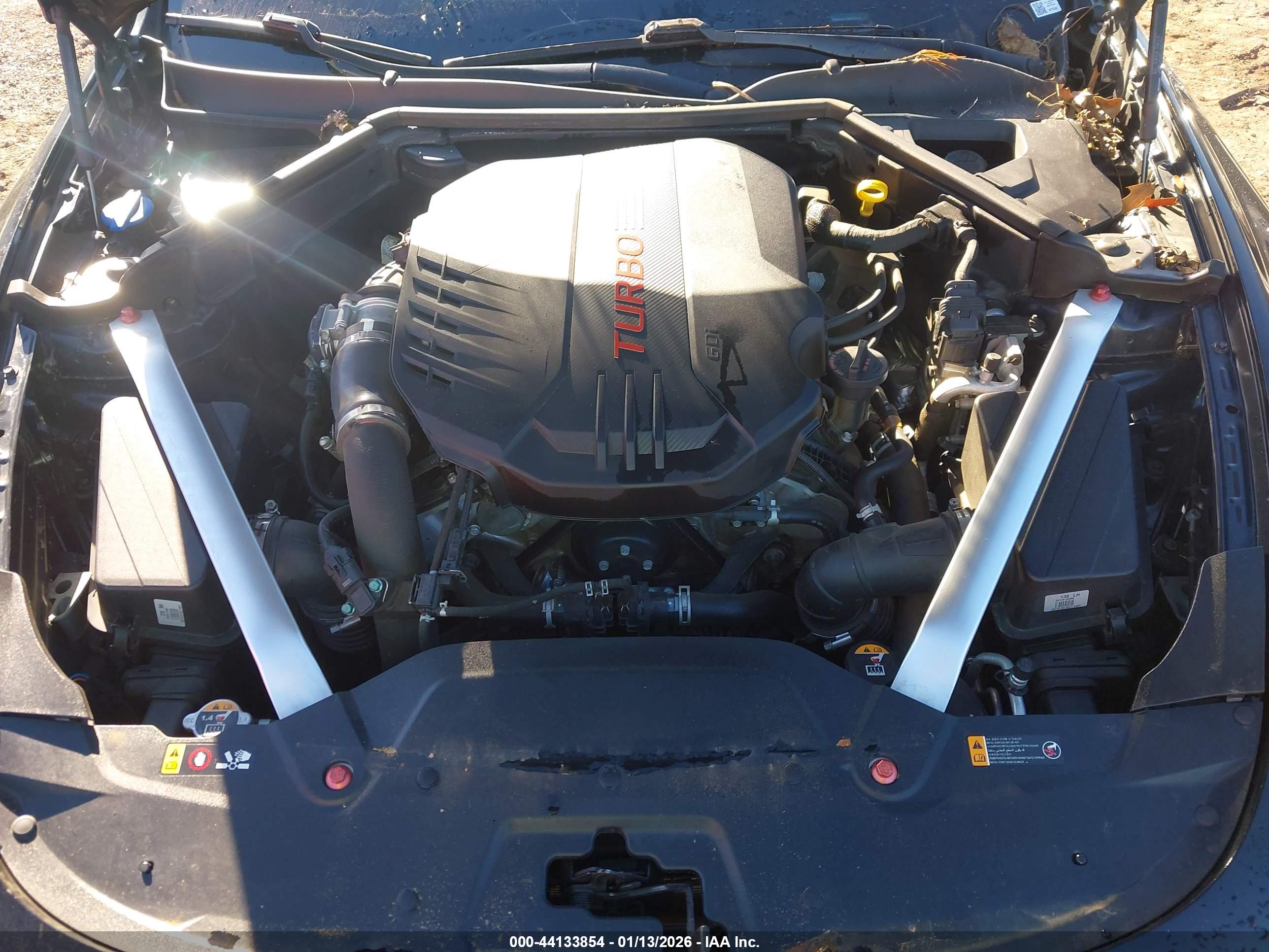 KIA STINGER image 10