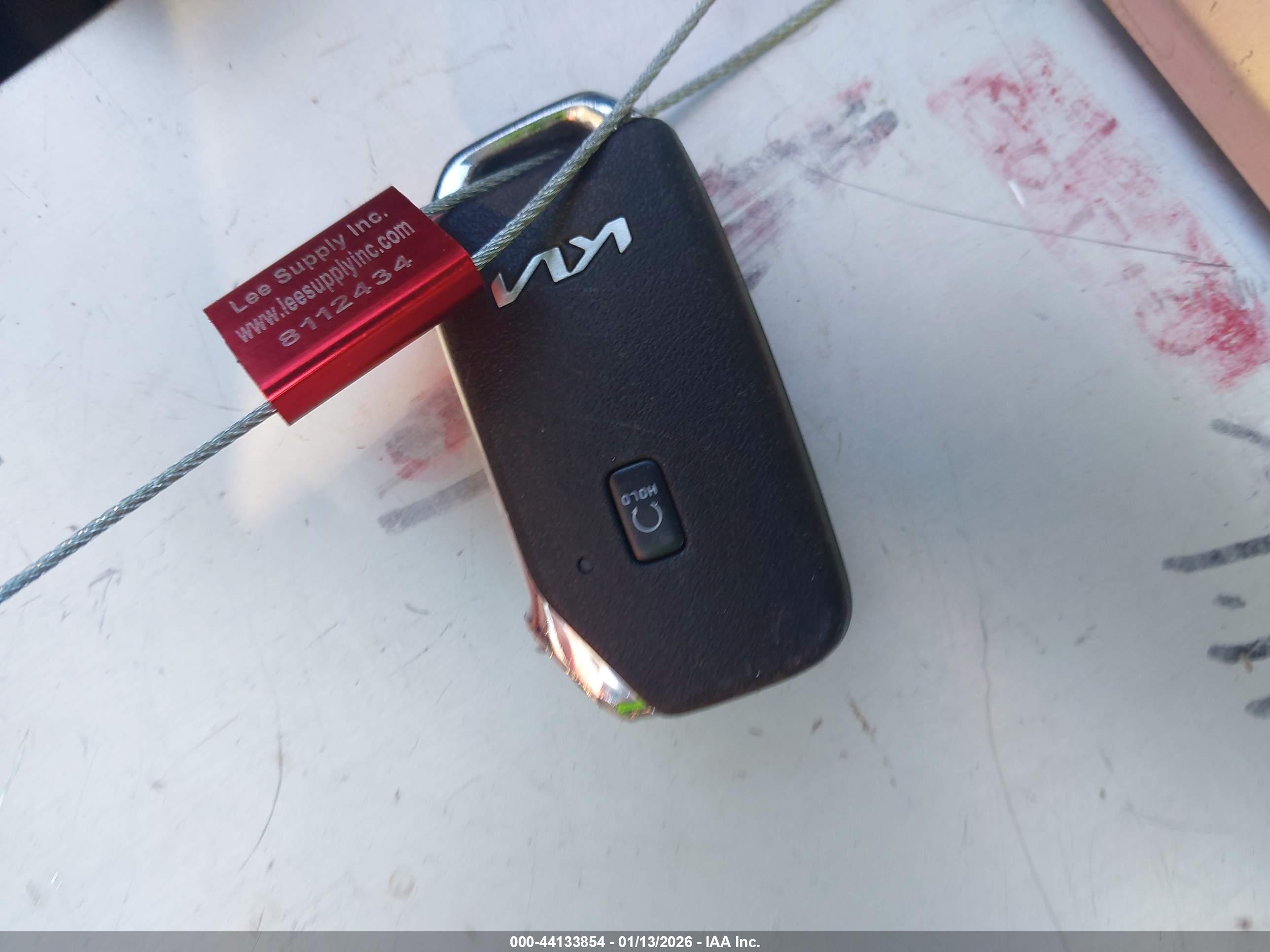 KIA STINGER image 11