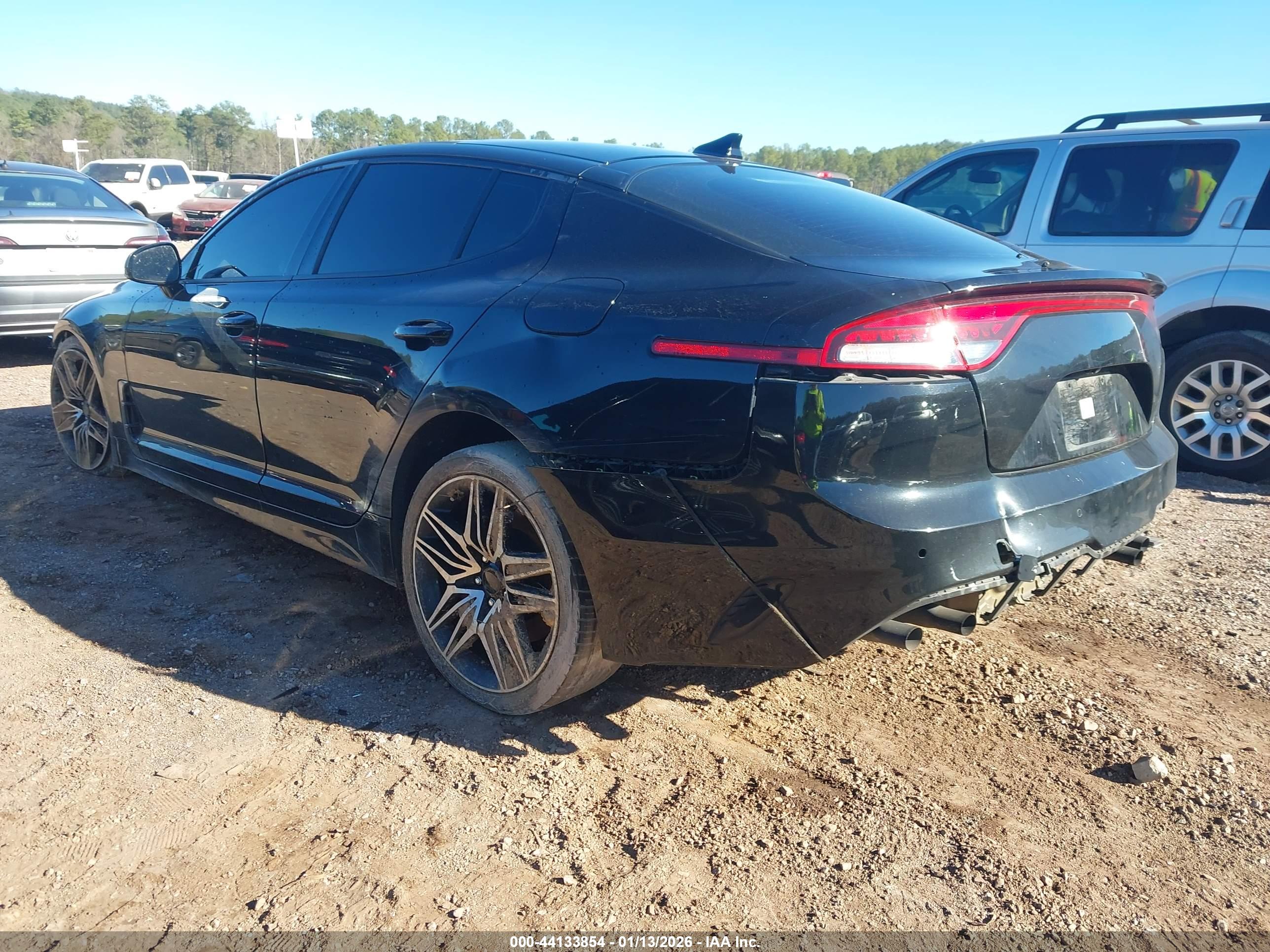 KIA STINGER image 3