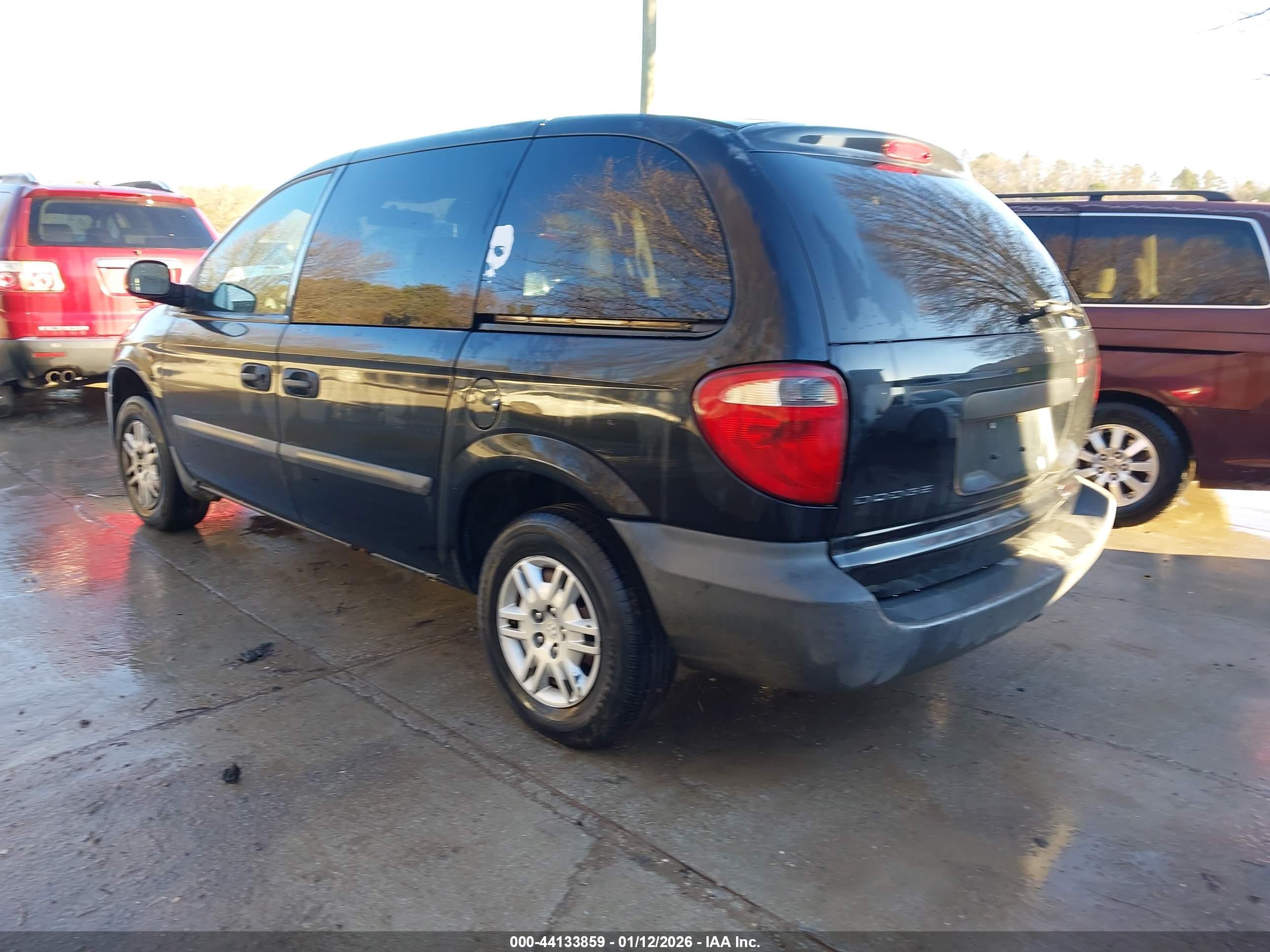 DODGE CARAVAN image 3