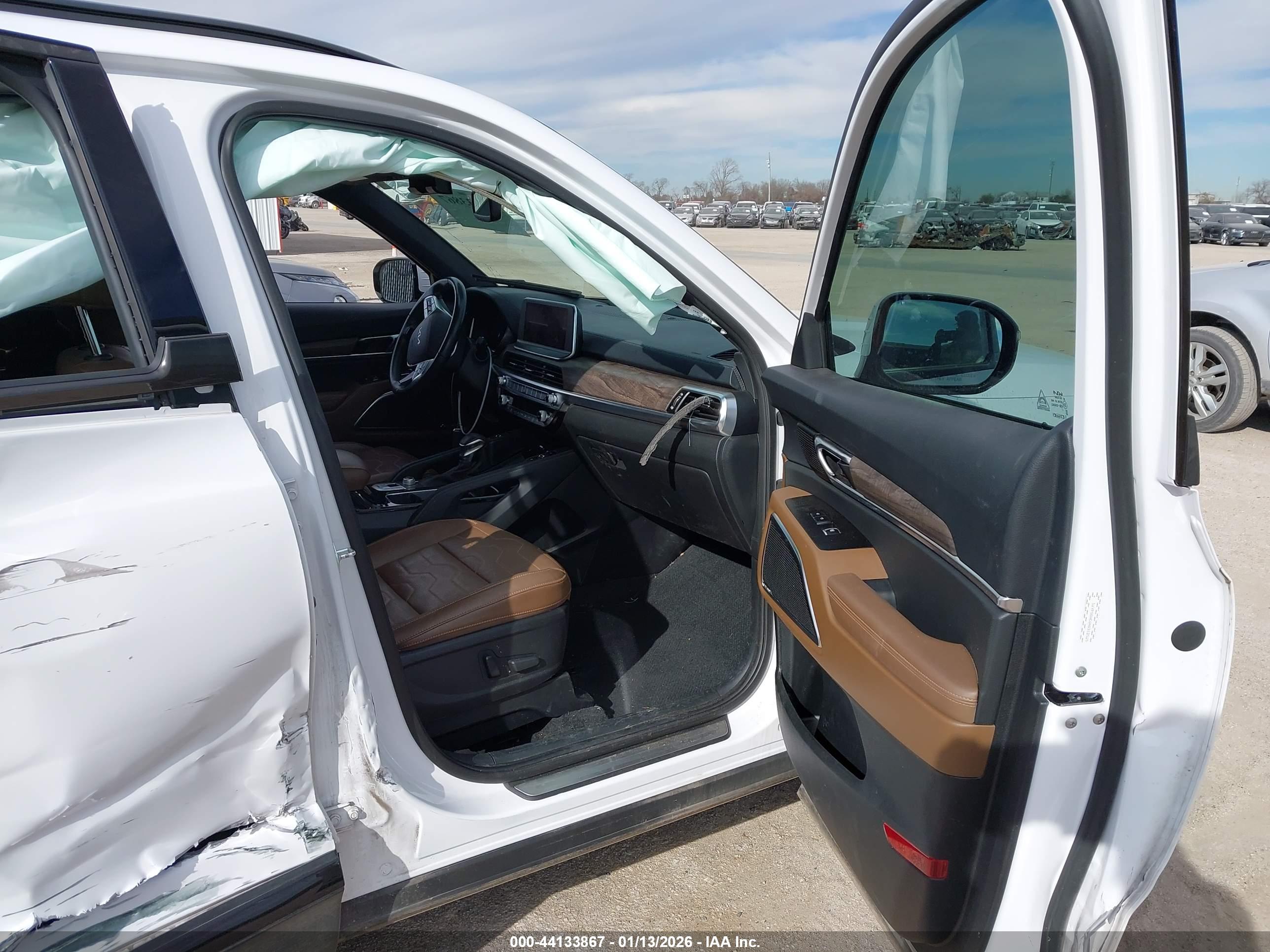KIA TELLURIDE image 5