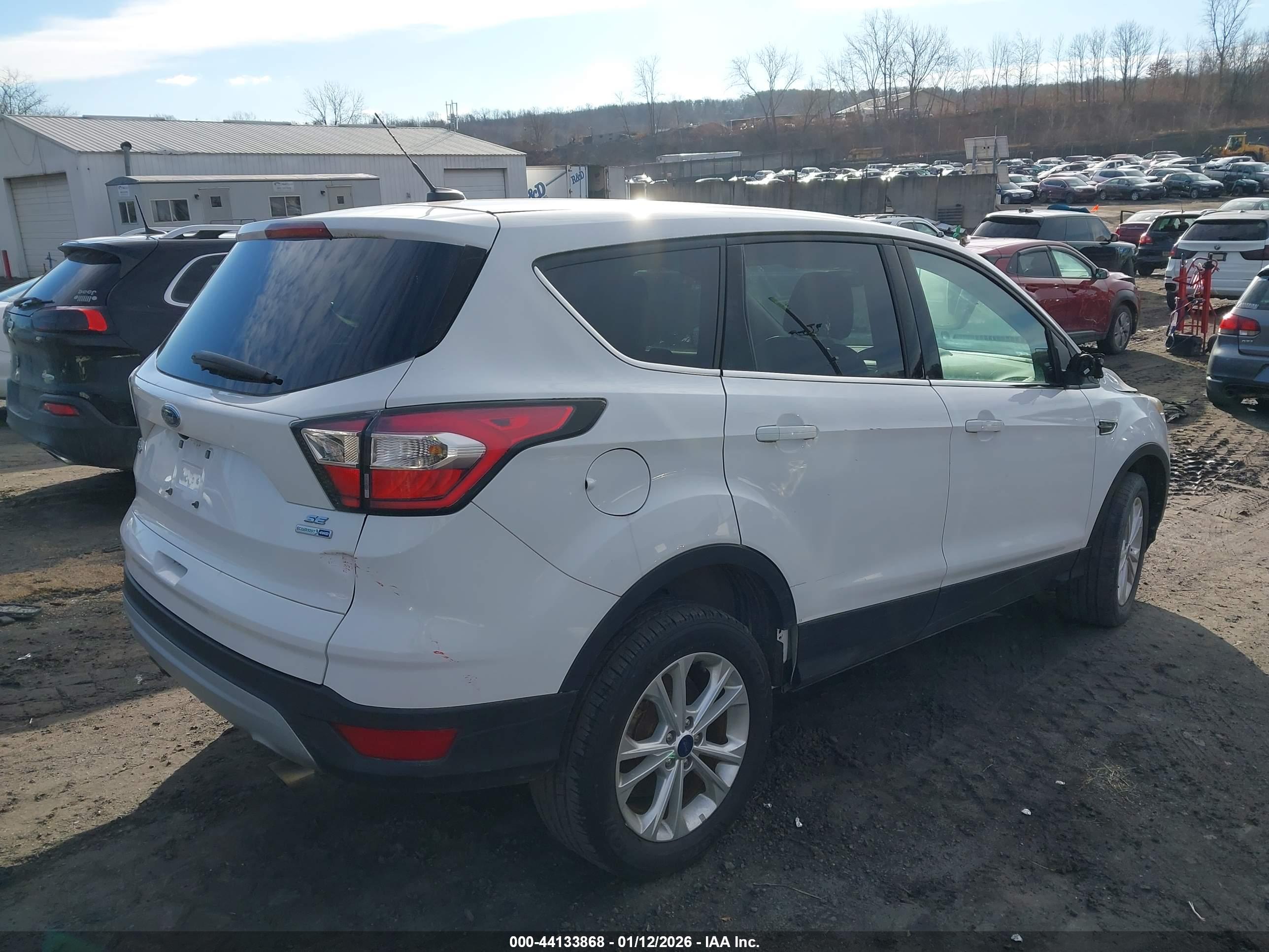 FORD ESCAPE image 4