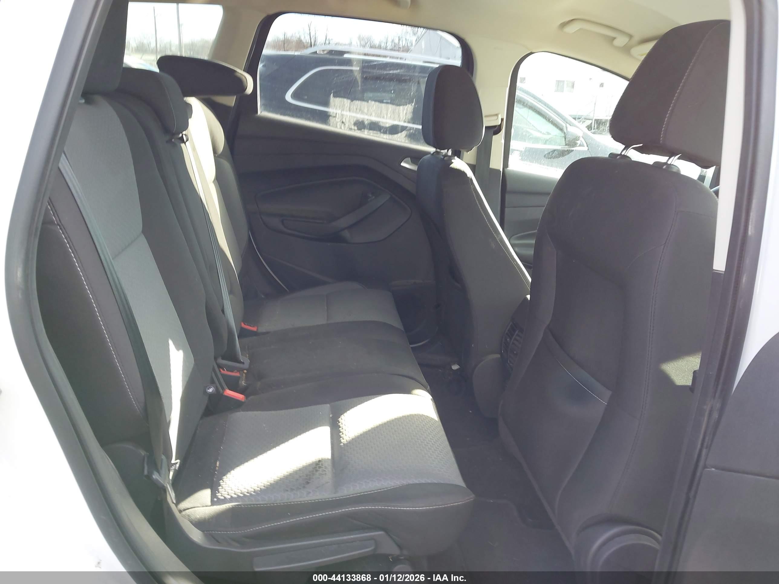 FORD ESCAPE image 8